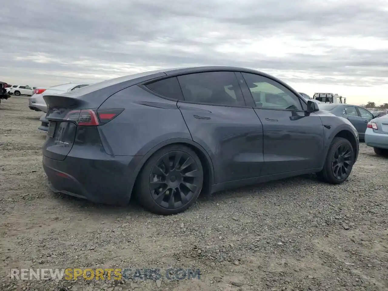 3 Photograph of a damaged car 7SAYGDEE5RF073327 TESLA MODEL Y 2024