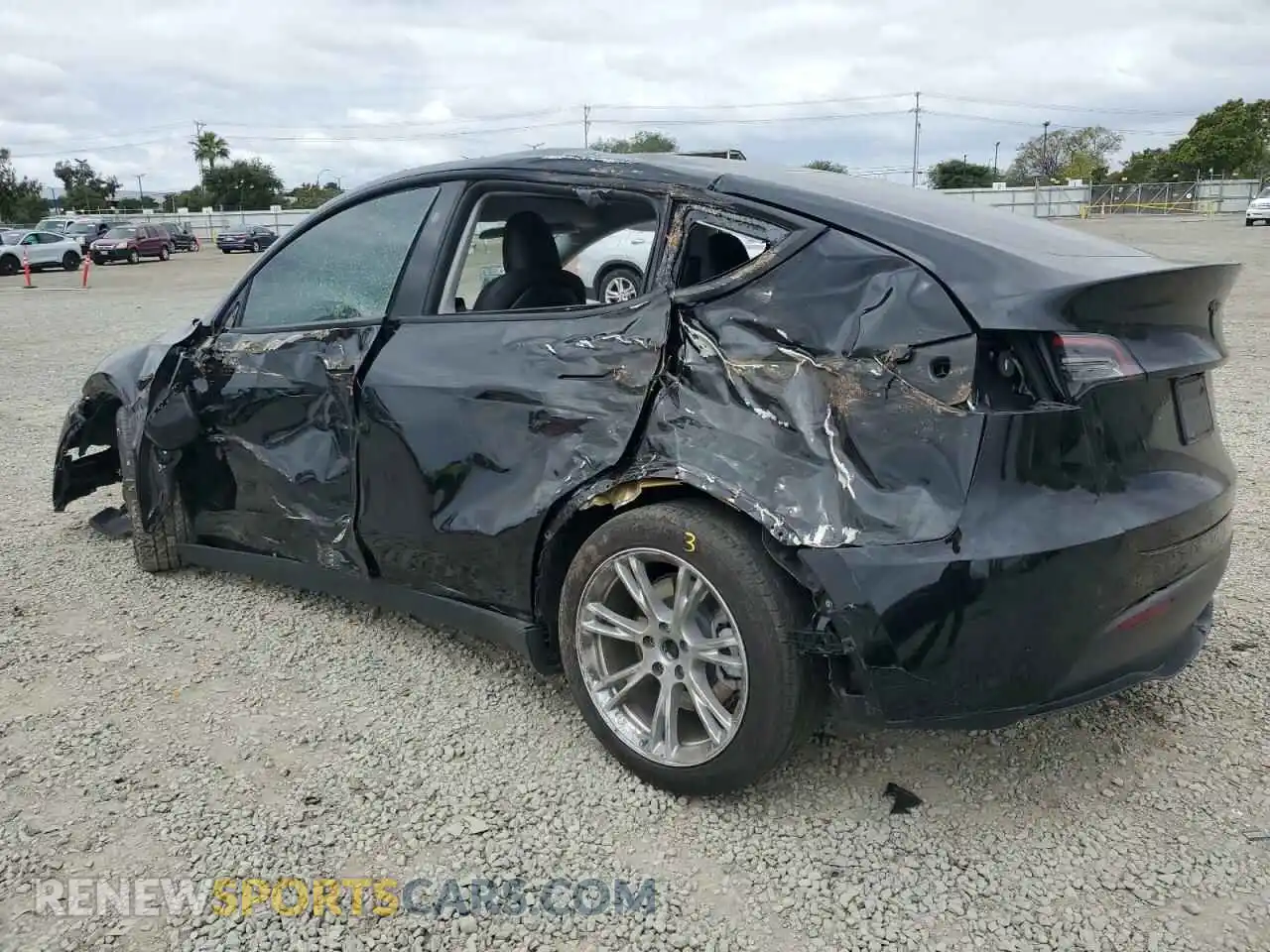 2 Photograph of a damaged car 7SAYGDEE5RF084537 TESLA MODEL Y 2024