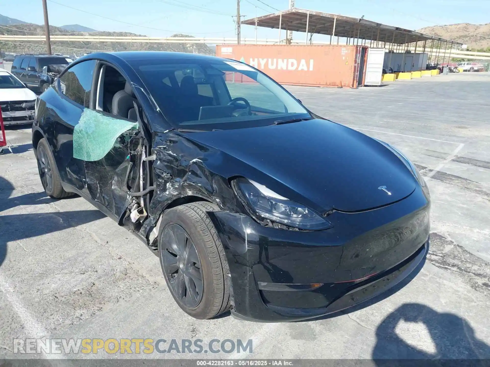 1 Photograph of a damaged car 7SAYGDEE5RF115074 TESLA MODEL Y 2024