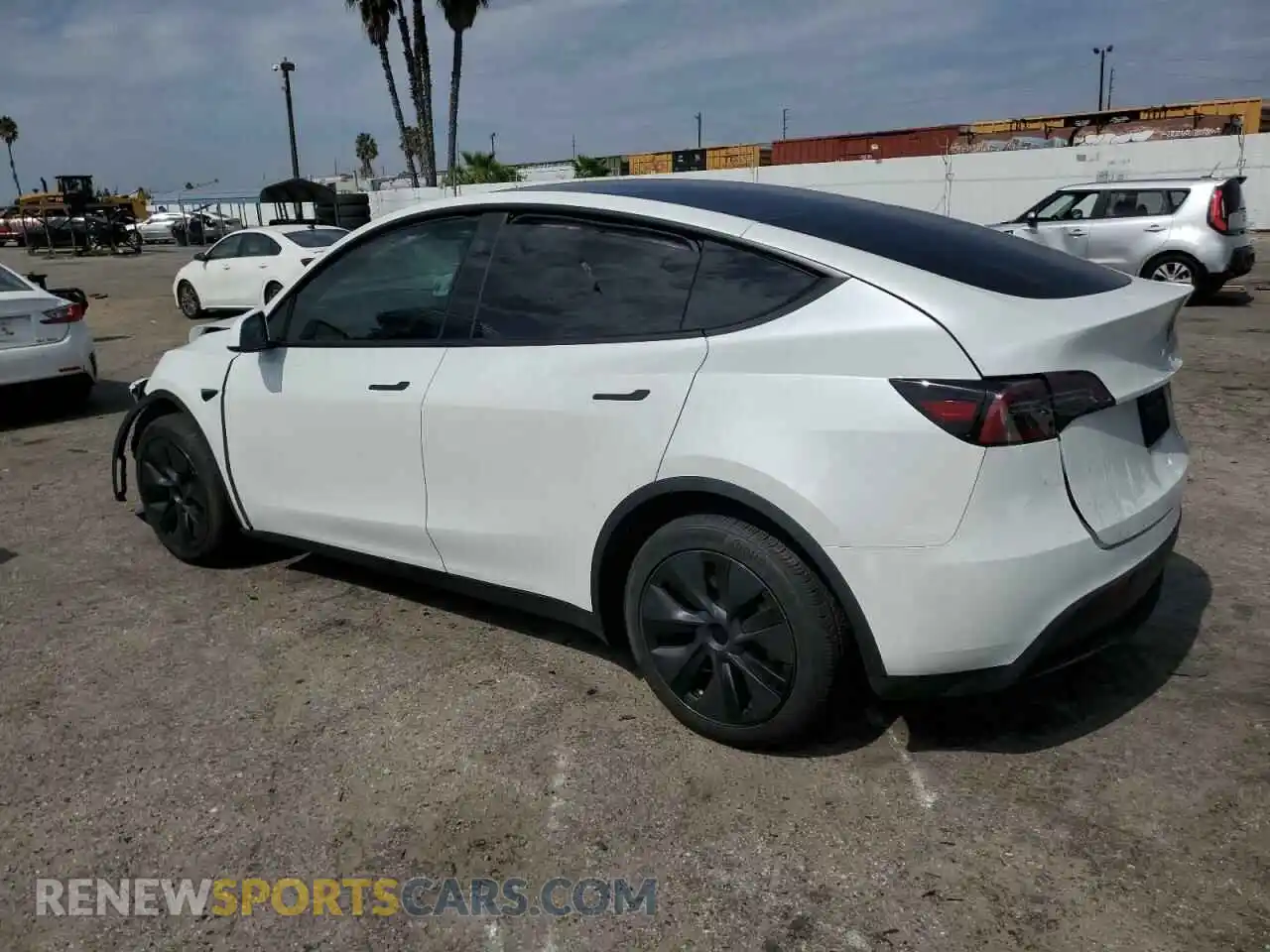 2 Photograph of a damaged car 7SAYGDEE5RF131663 TESLA MODEL Y 2024