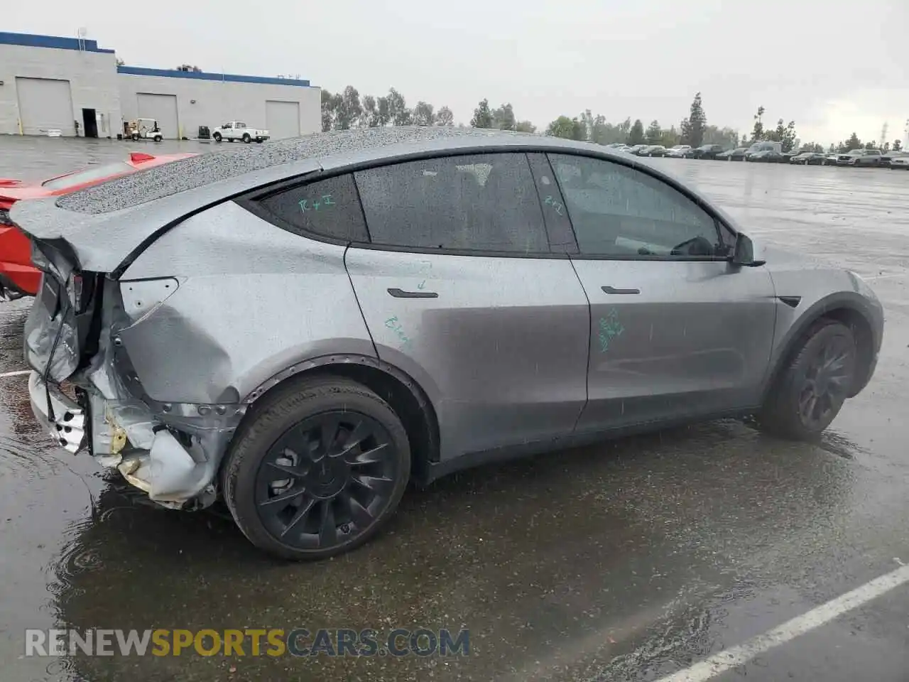 3 Photograph of a damaged car 7SAYGDEE5RF195508 TESLA MODEL Y 2024