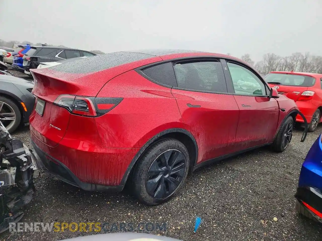 3 Photograph of a damaged car 7SAYGDEE5RF201338 TESLA MODEL Y 2024