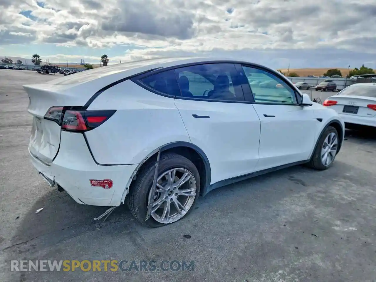 3 Фотография поврежденного автомобиля 7SAYGDEE5RF989036 TESLA MODEL Y 2024