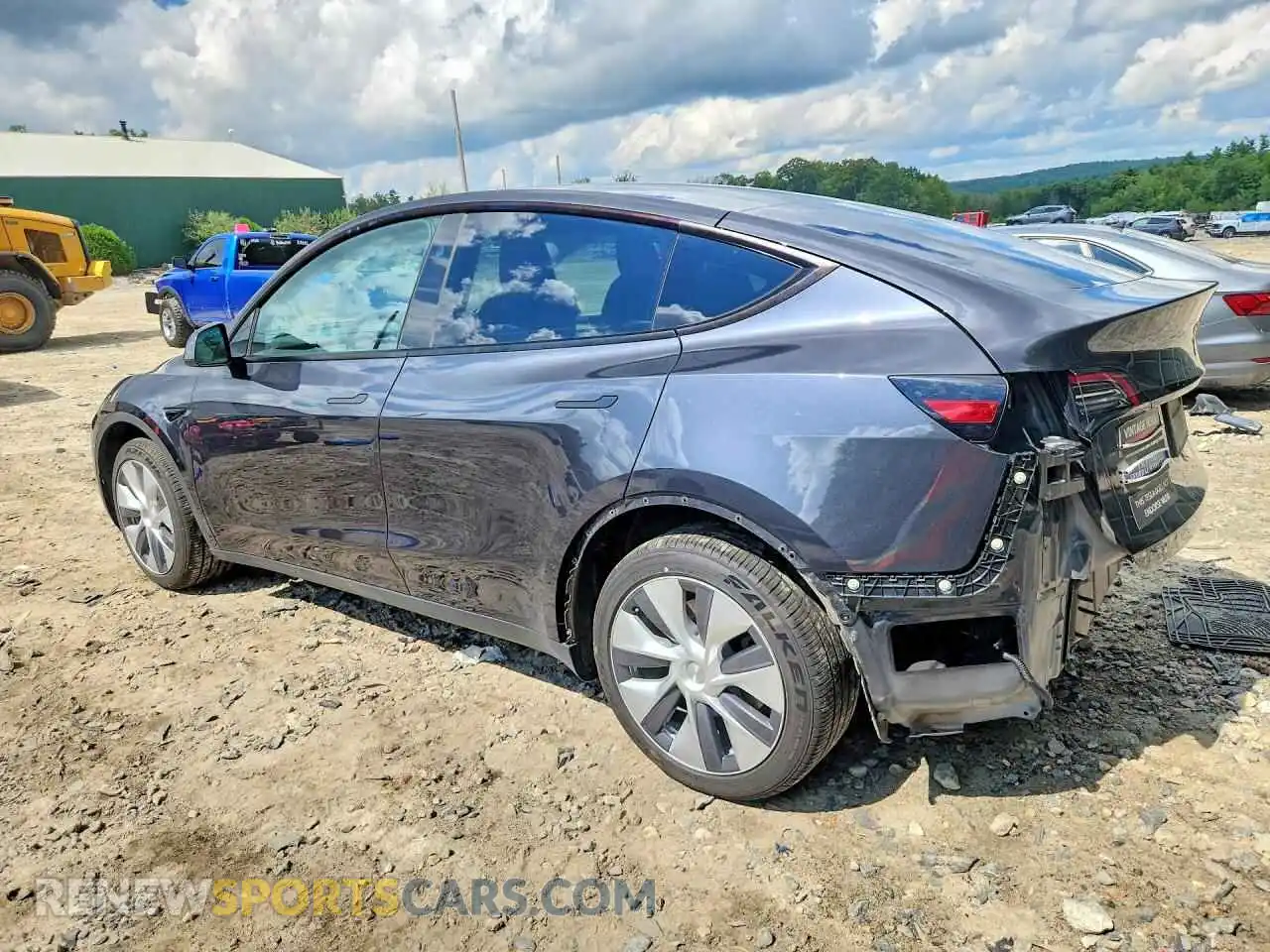 2 Photograph of a damaged car 7SAYGDEE5RF991935 TESLA MODEL Y 2024