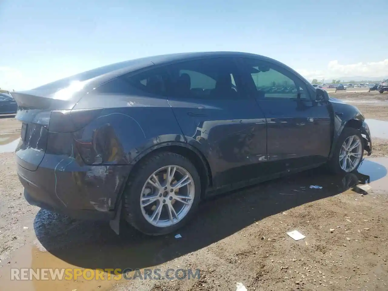 3 fotografías del automóvil dañado 7SAYGDEE6RA221773 TESLA MODEL Y 2024