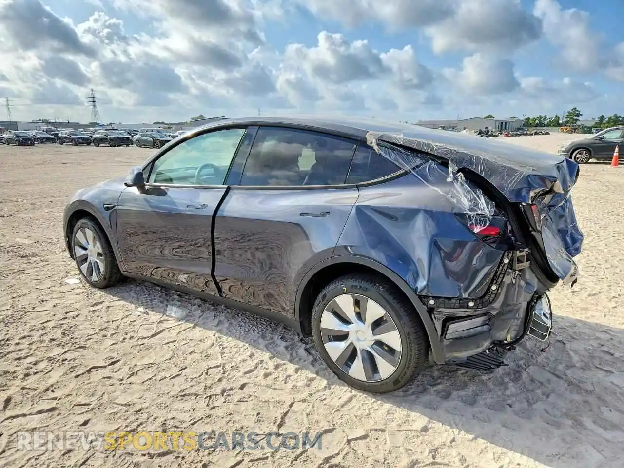 2 Фотография поврежденного автомобиля 7SAYGDEE6RA282508 TESLA MODEL Y 2024