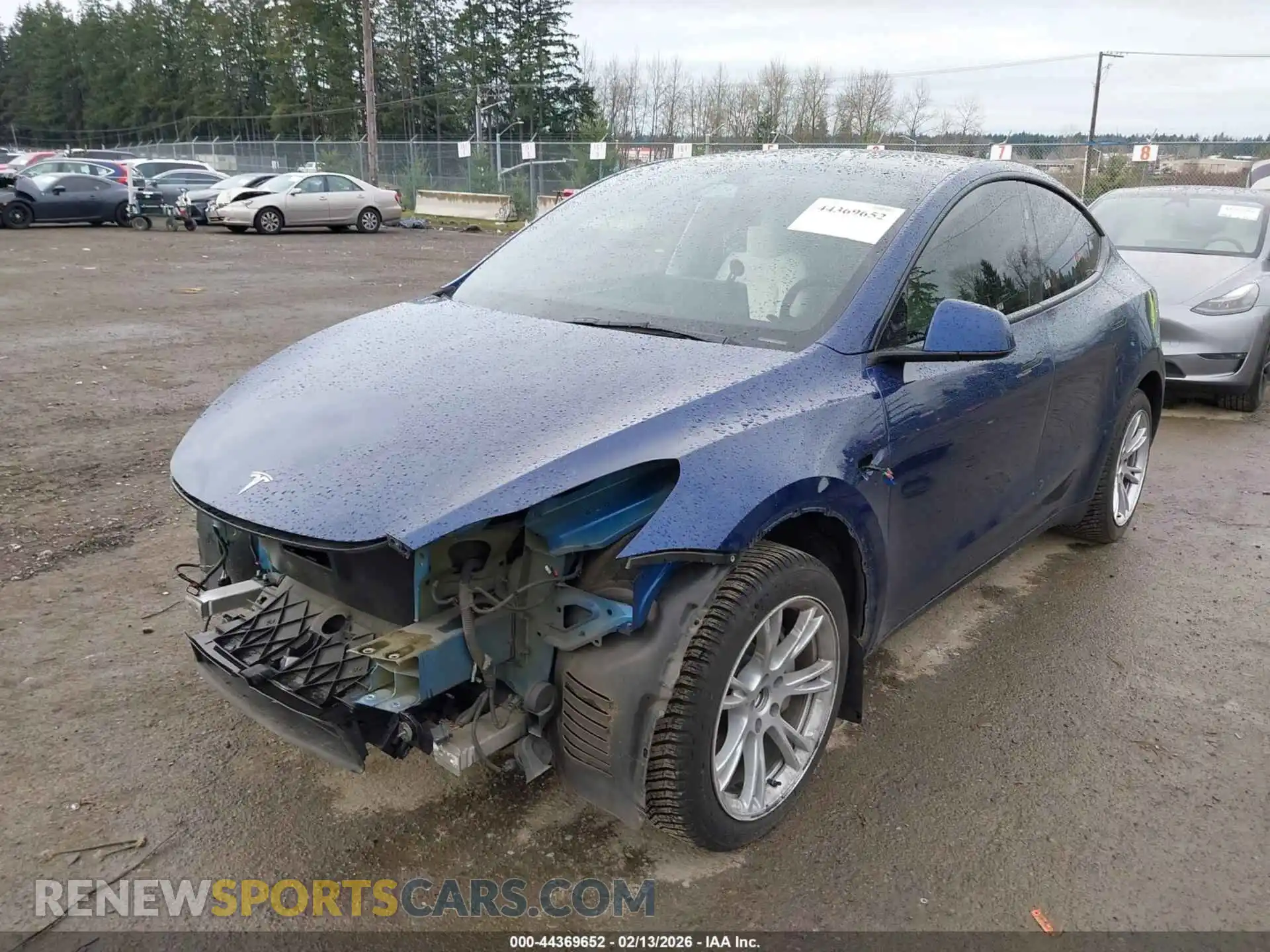 2 Photograph of a damaged car 7SAYGDEE6RF001956 TESLA MODEL Y 2024