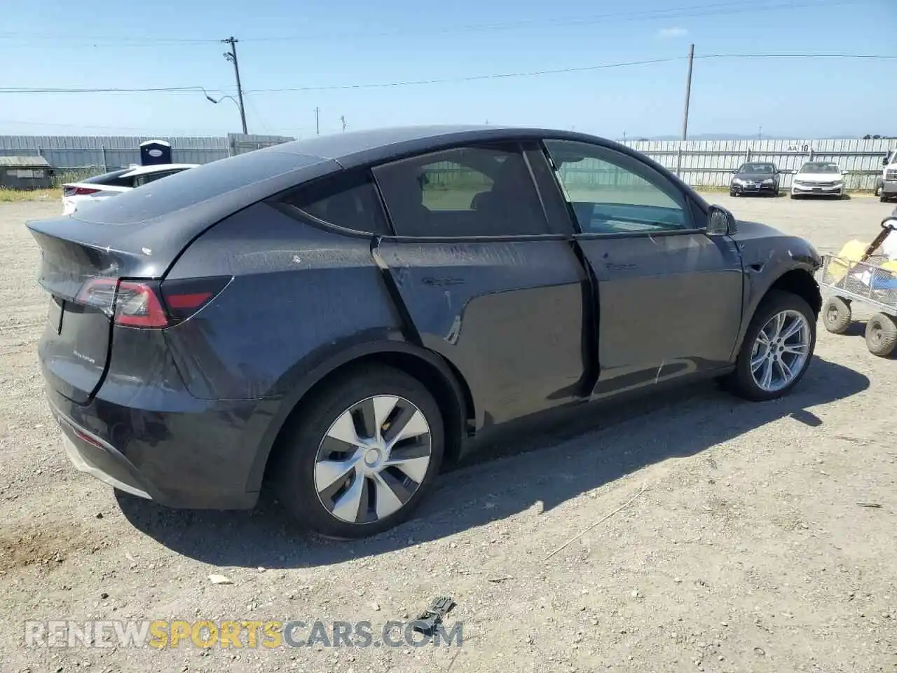 3 Photograph of a damaged car 7SAYGDEE6RF032348 TESLA MODEL Y 2024