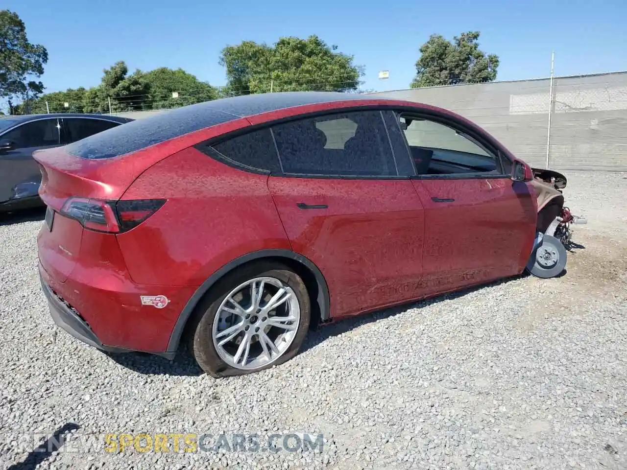 3 Photograph of a damaged car 7SAYGDEE6RF065463 TESLA MODEL Y 2024
