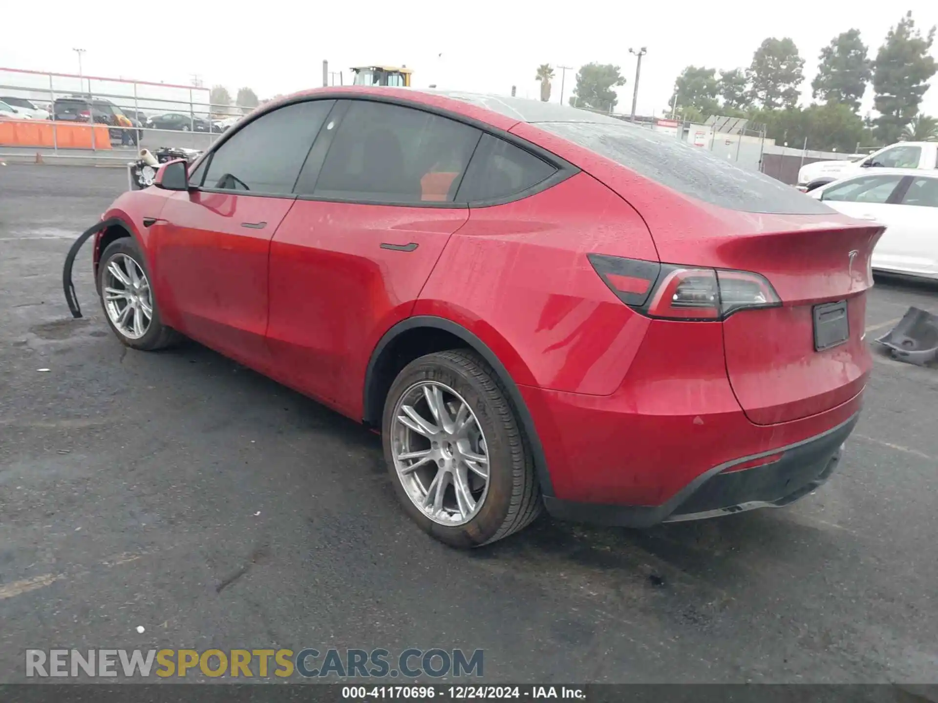 3 Photograph of a damaged car 7SAYGDEE6RF076107 TESLA MODEL Y 2024