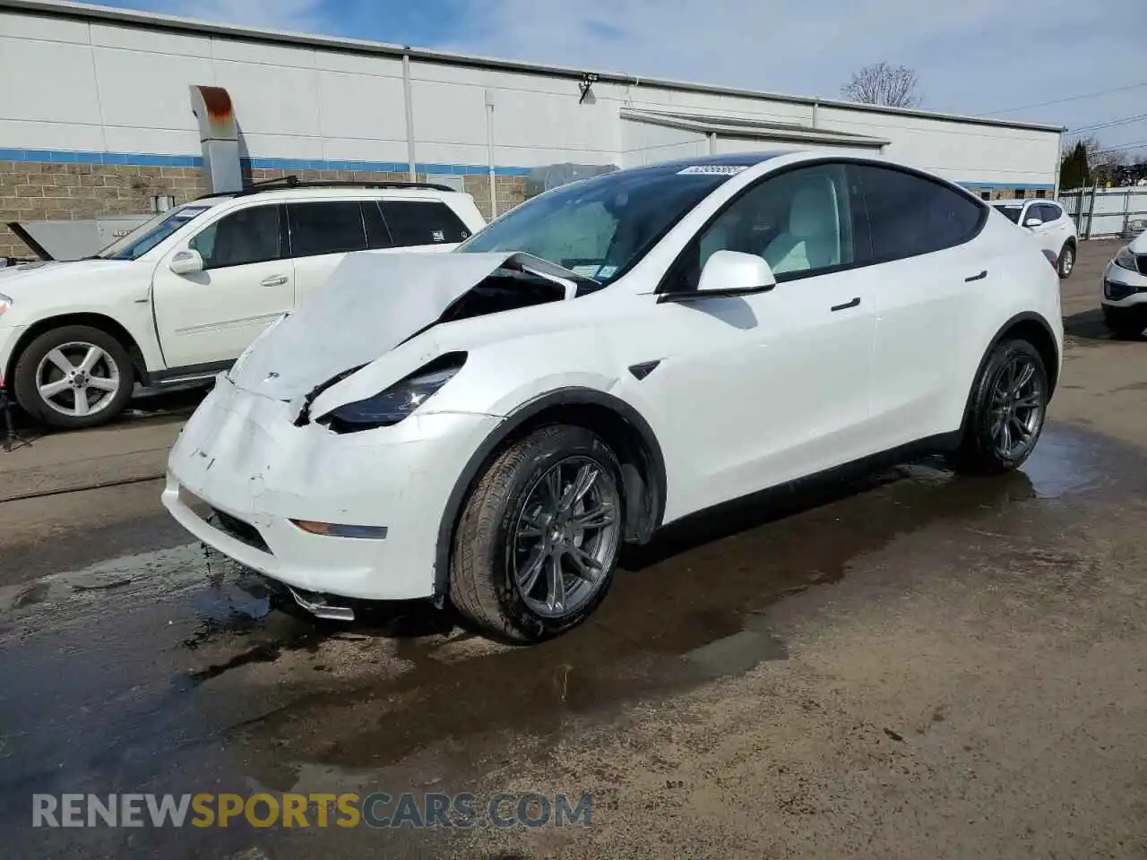 1 Photograph of a damaged car 7SAYGDEE6RF149685 TESLA MODEL Y 2024