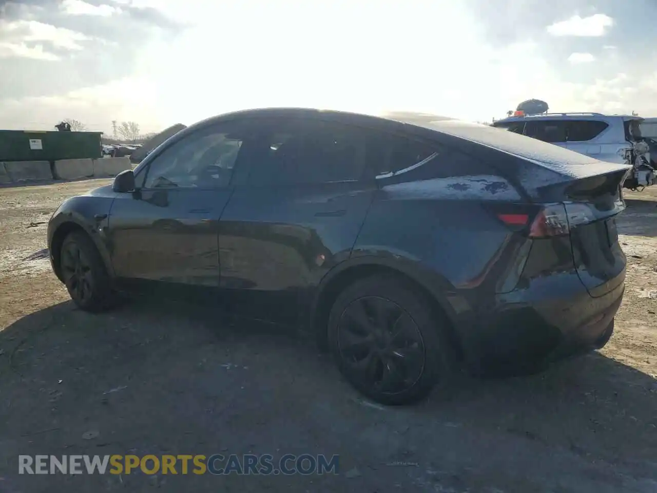 2 Photograph of a damaged car 7SAYGDEE6RF152828 TESLA MODEL Y 2024