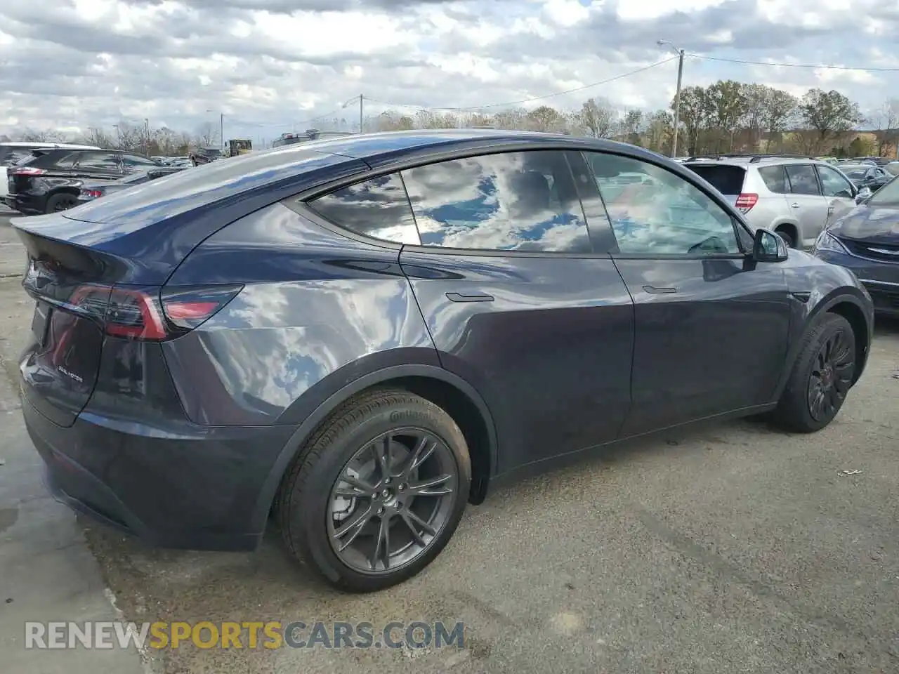 3 Photograph of a damaged car 7SAYGDEE6RF161464 TESLA MODEL Y 2024