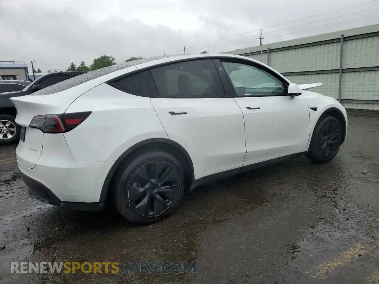 3 Photograph of a damaged car 7SAYGDEE6RF162372 TESLA MODEL Y 2024