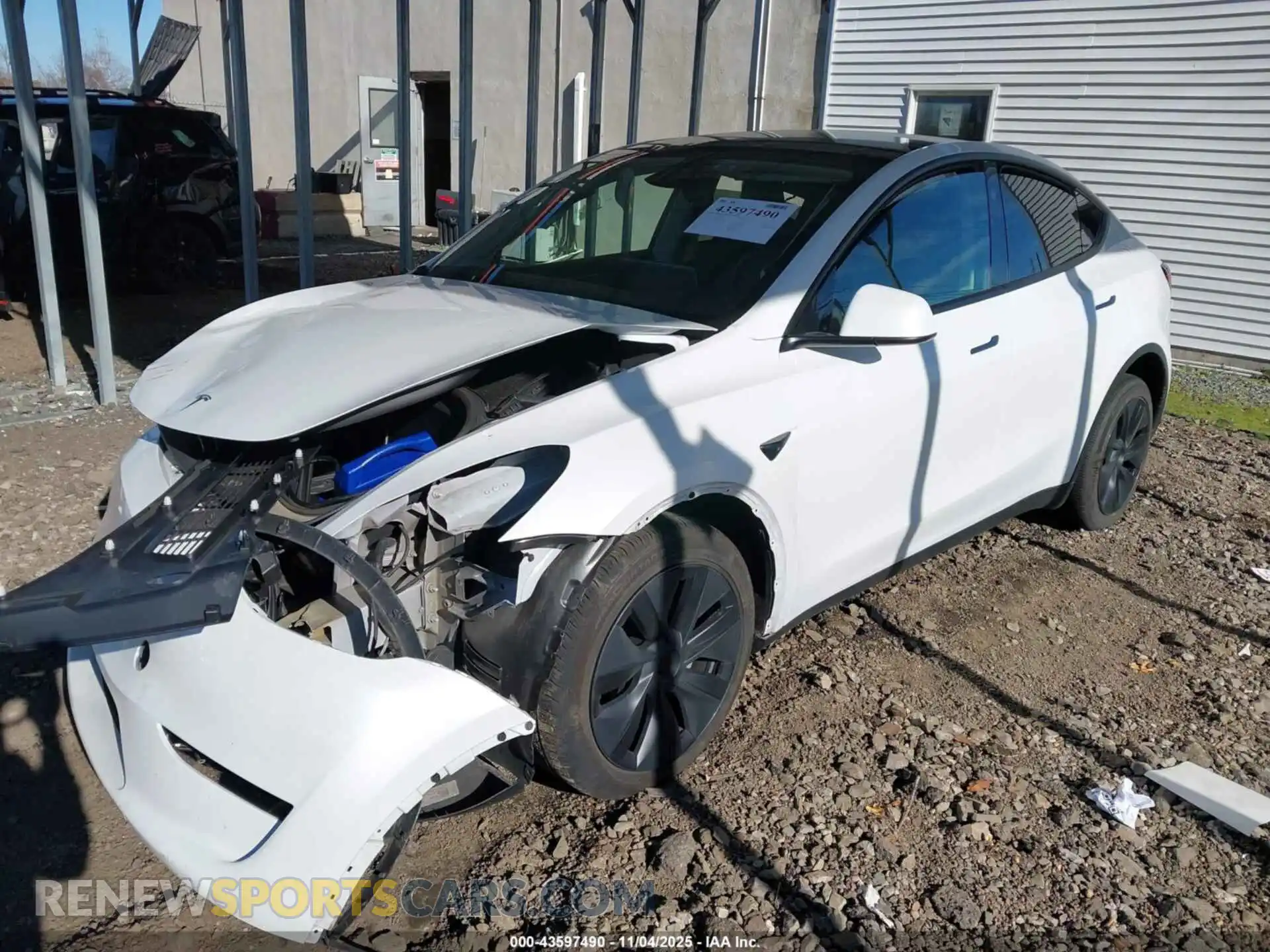 2 Photograph of a damaged car 7SAYGDEE6RF186297 TESLA MODEL Y 2024