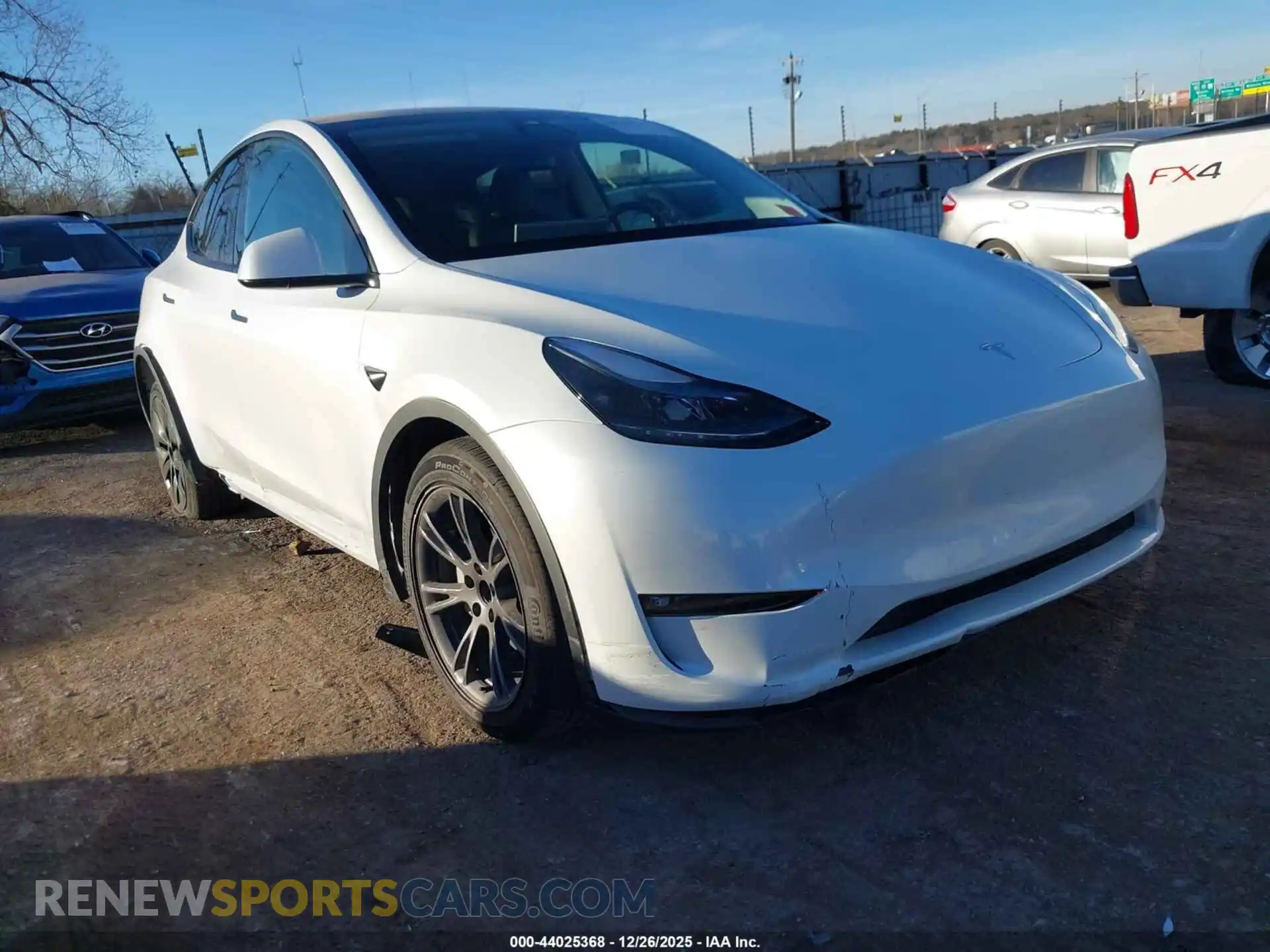 1 Photograph of a damaged car 7SAYGDEE6RF204989 TESLA MODEL Y 2024