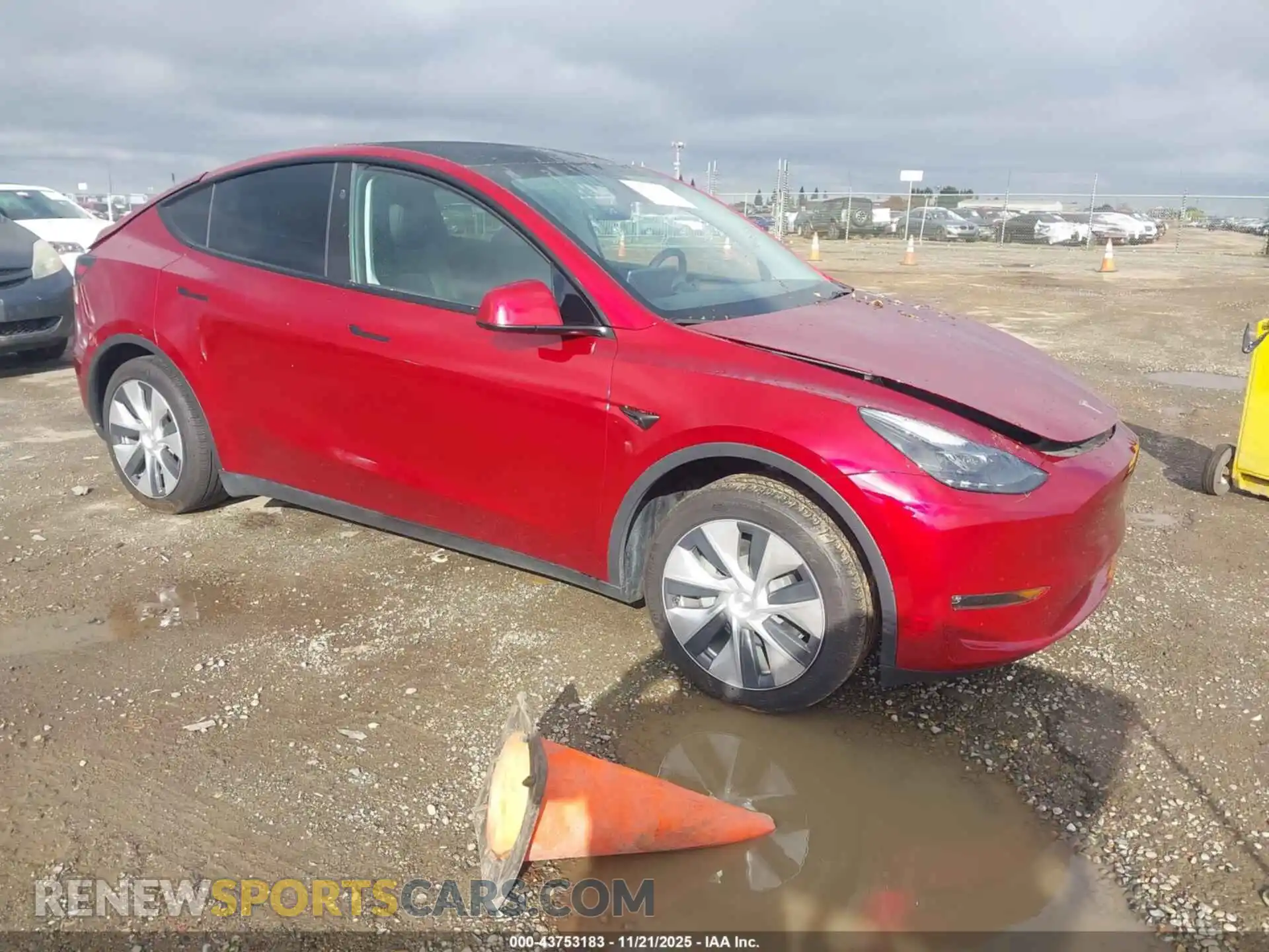 1 Photograph of a damaged car 7SAYGDEE6RF989045 TESLA MODEL Y 2024