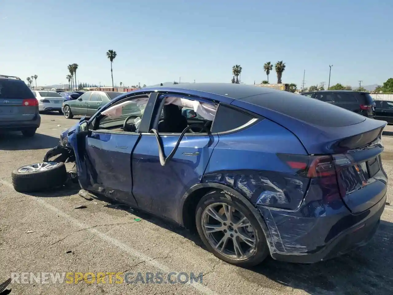 2 Photograph of a damaged car 7SAYGDEE7RA214783 TESLA MODEL Y 2024