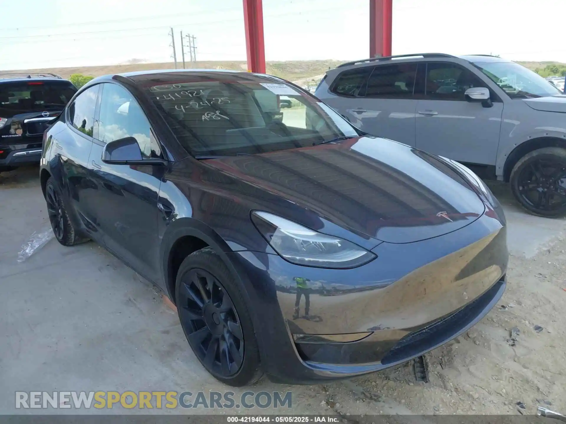 1 Photograph of a damaged car 7SAYGDEE7RA229591 TESLA MODEL Y 2024
