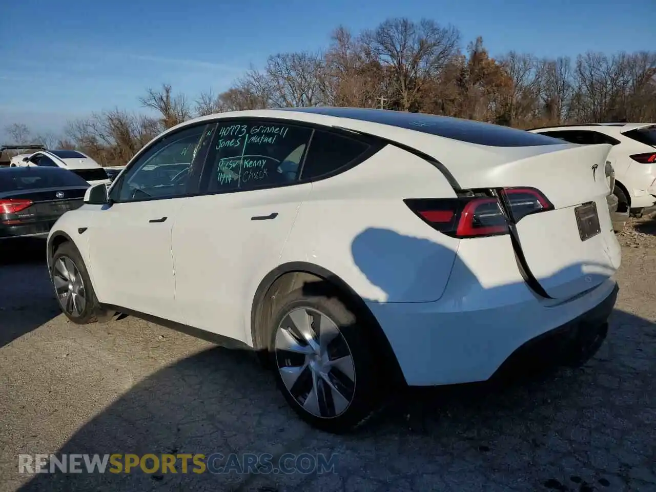 2 Photograph of a damaged car 7SAYGDEE7RA234788 TESLA MODEL Y 2024