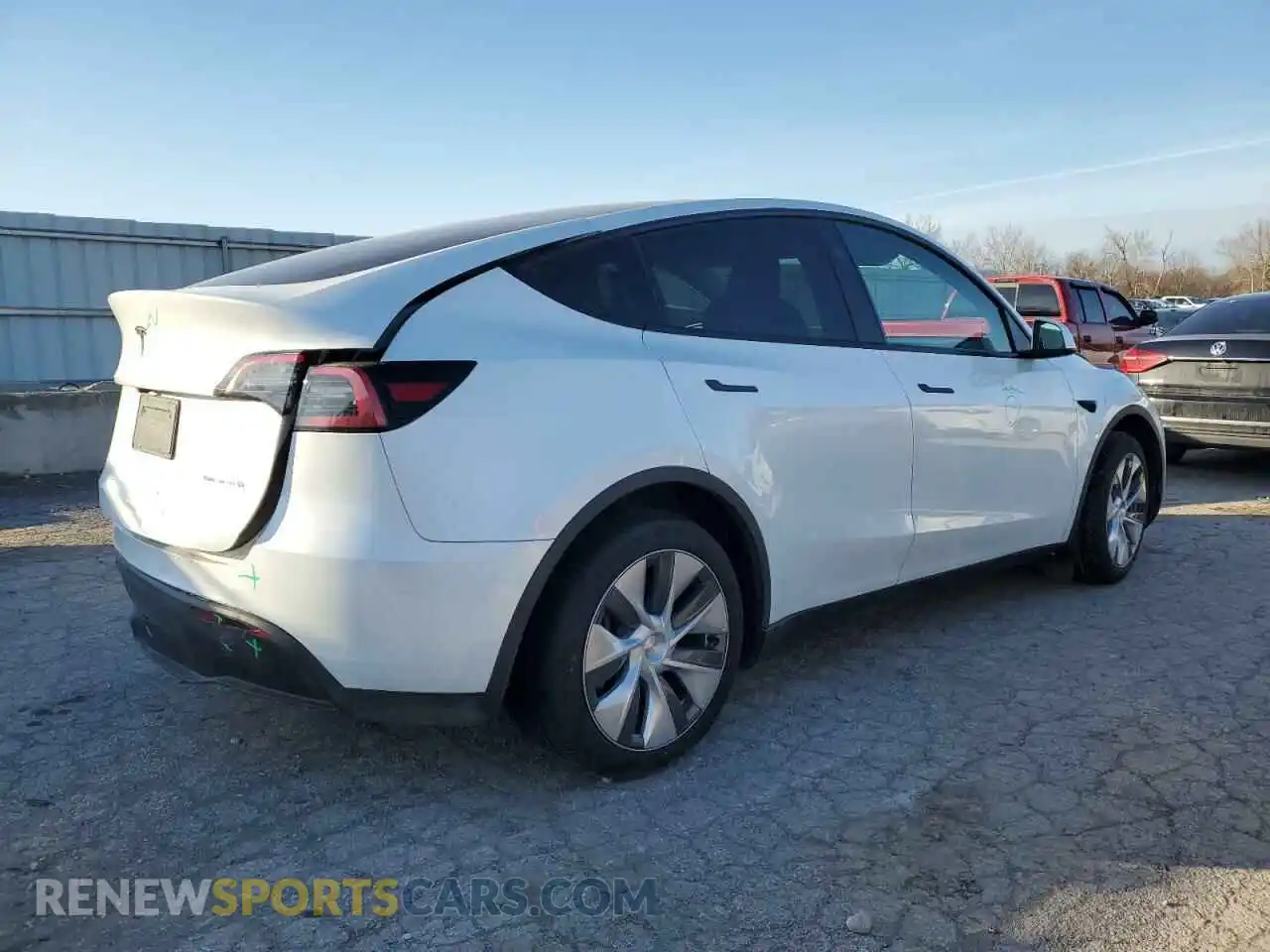 3 Photograph of a damaged car 7SAYGDEE7RA234788 TESLA MODEL Y 2024