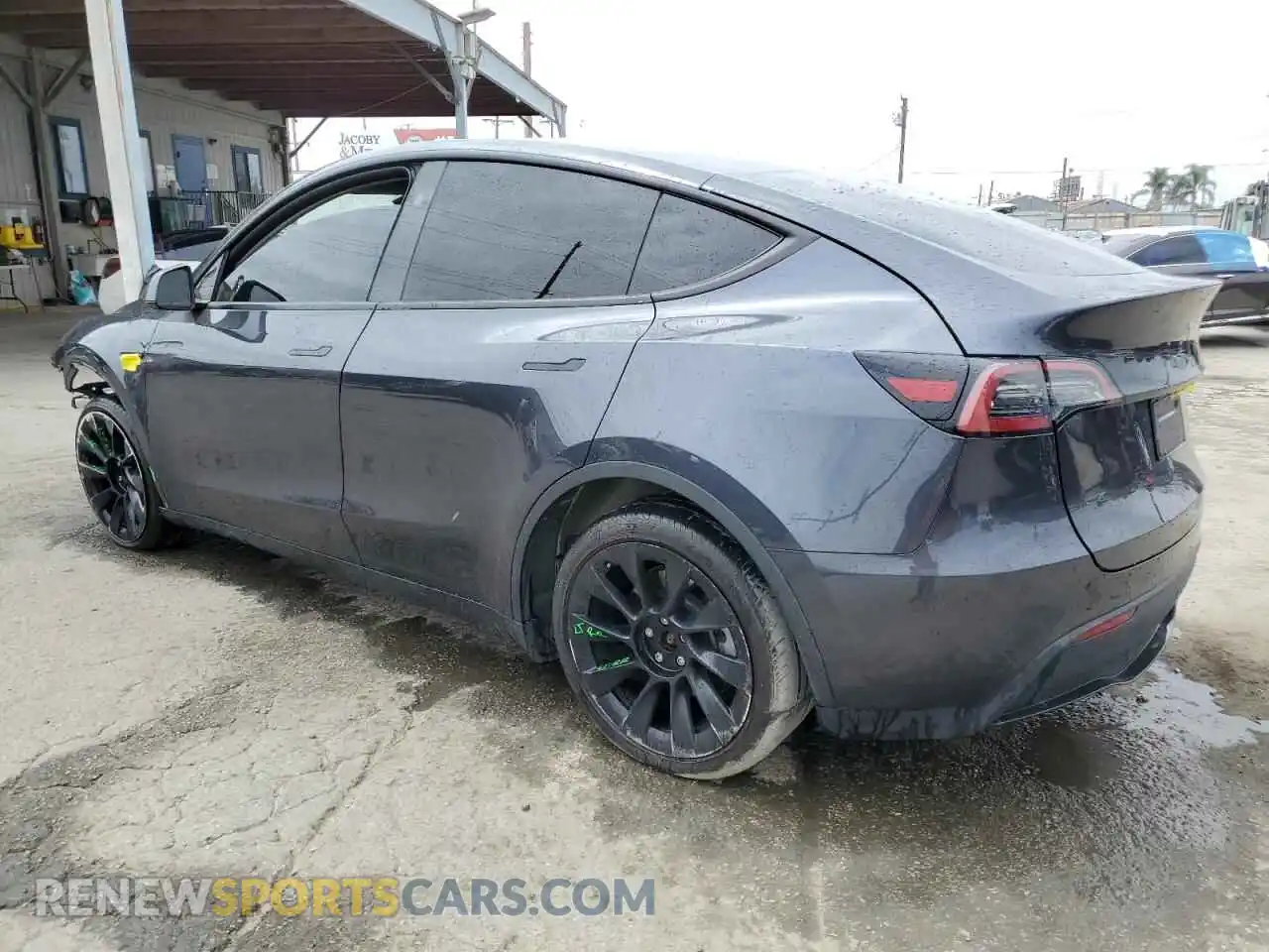 2 Photograph of a damaged car 7SAYGDEE7RA267757 TESLA MODEL Y 2024