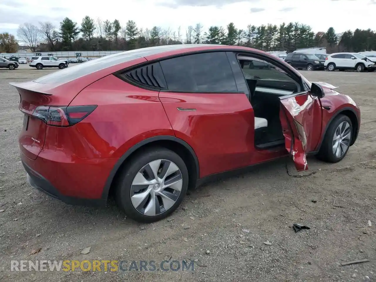 3 Photograph of a damaged car 7SAYGDEE7RA272439 TESLA MODEL Y 2024