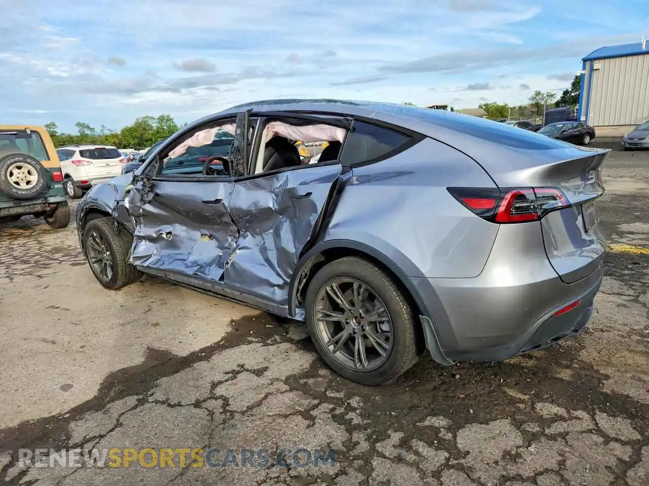 2 fotografías del automóvil dañado 7SAYGDEE7RA299253 TESLA MODEL Y 2024