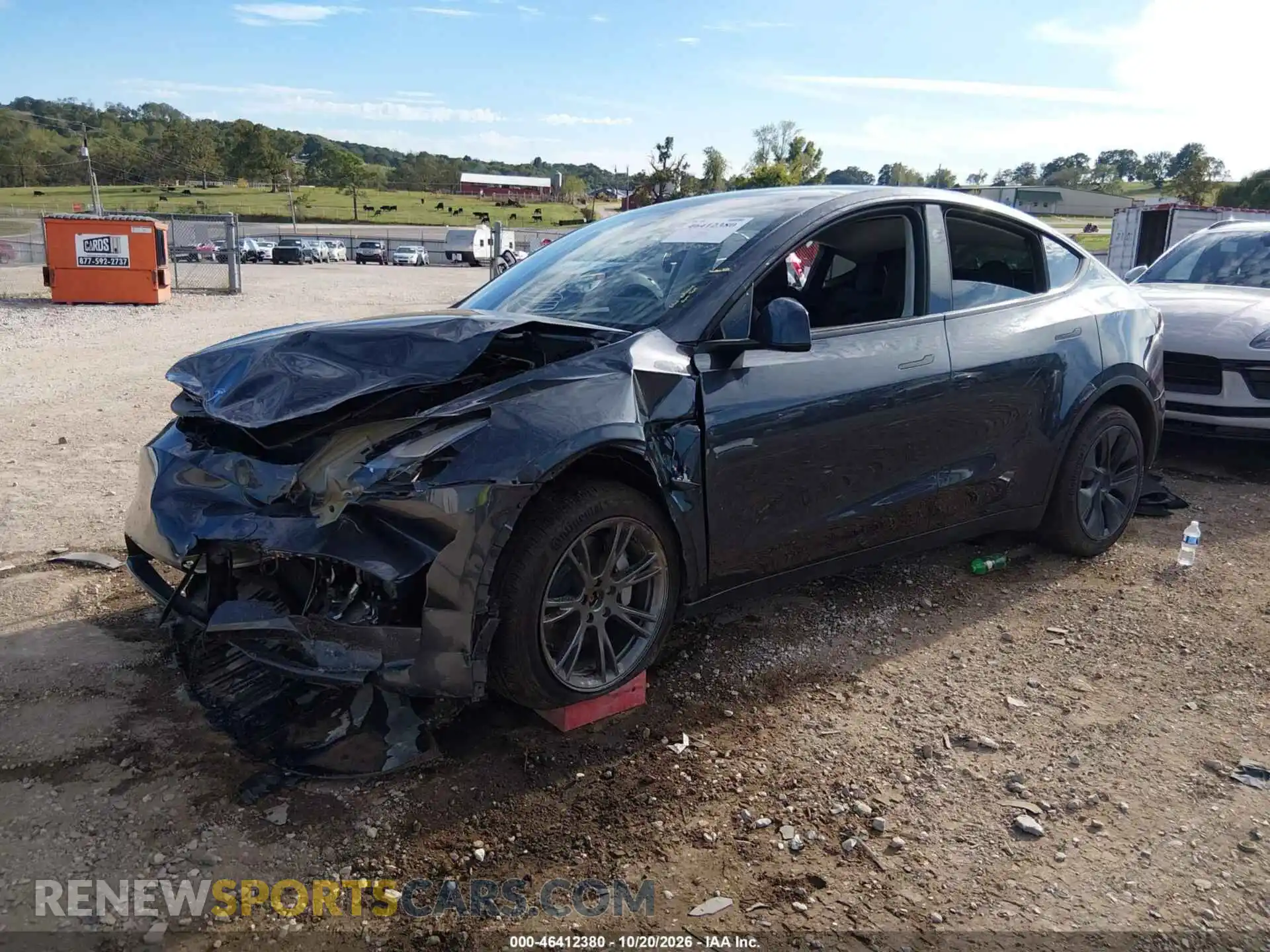 2 Photograph of a damaged car 7SAYGDEE7RA329786 TESLA MODEL Y 2024