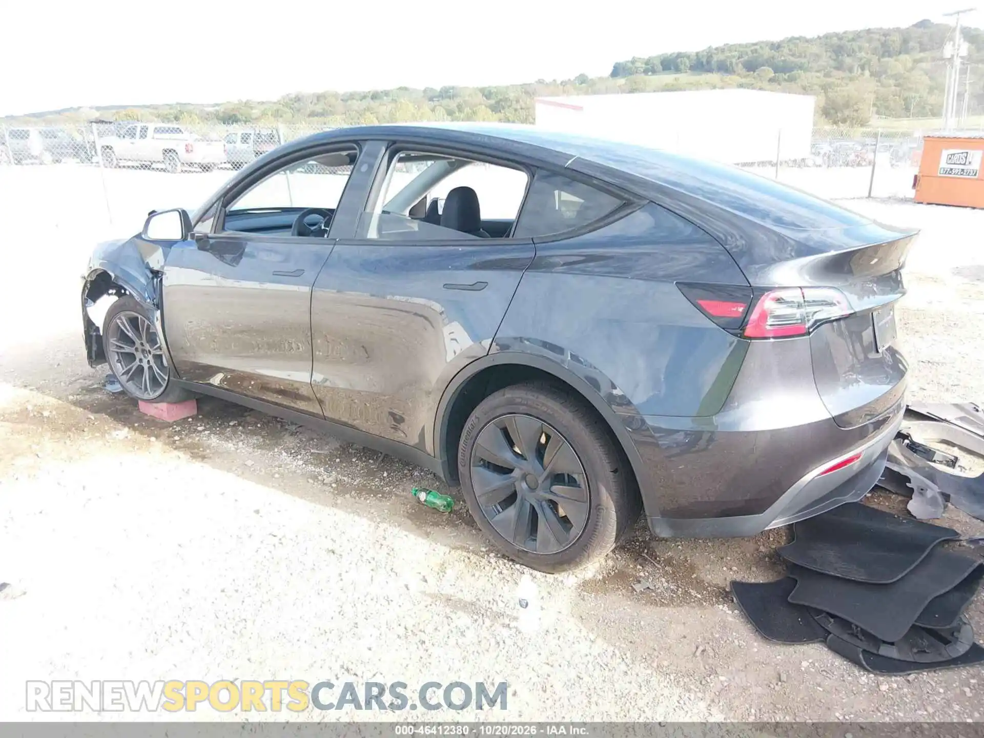 3 Photograph of a damaged car 7SAYGDEE7RA329786 TESLA MODEL Y 2024