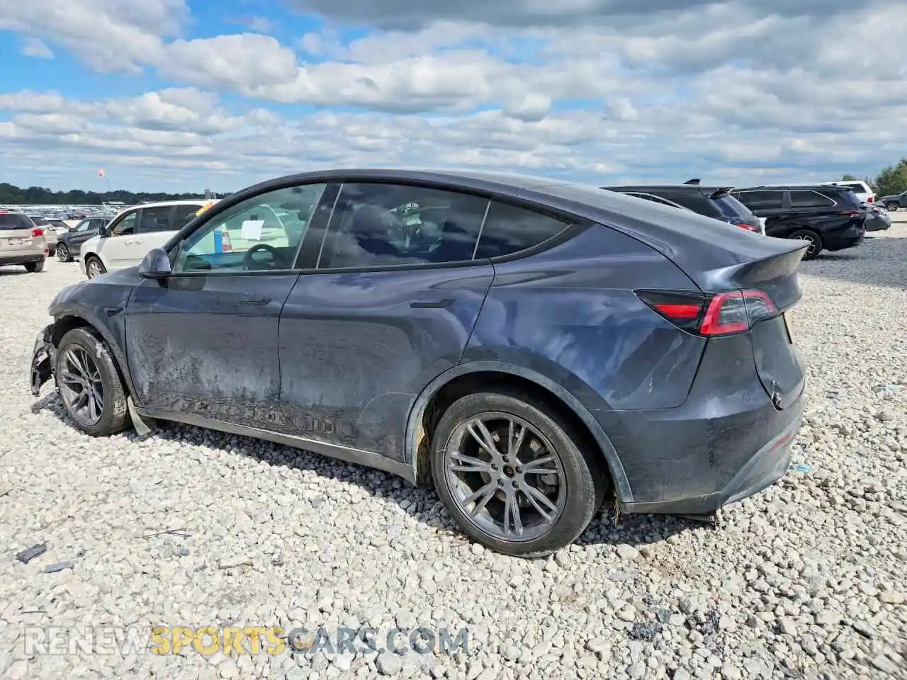 2 Photograph of a damaged car 7SAYGDEE7RA336169 TESLA MODEL Y 2024