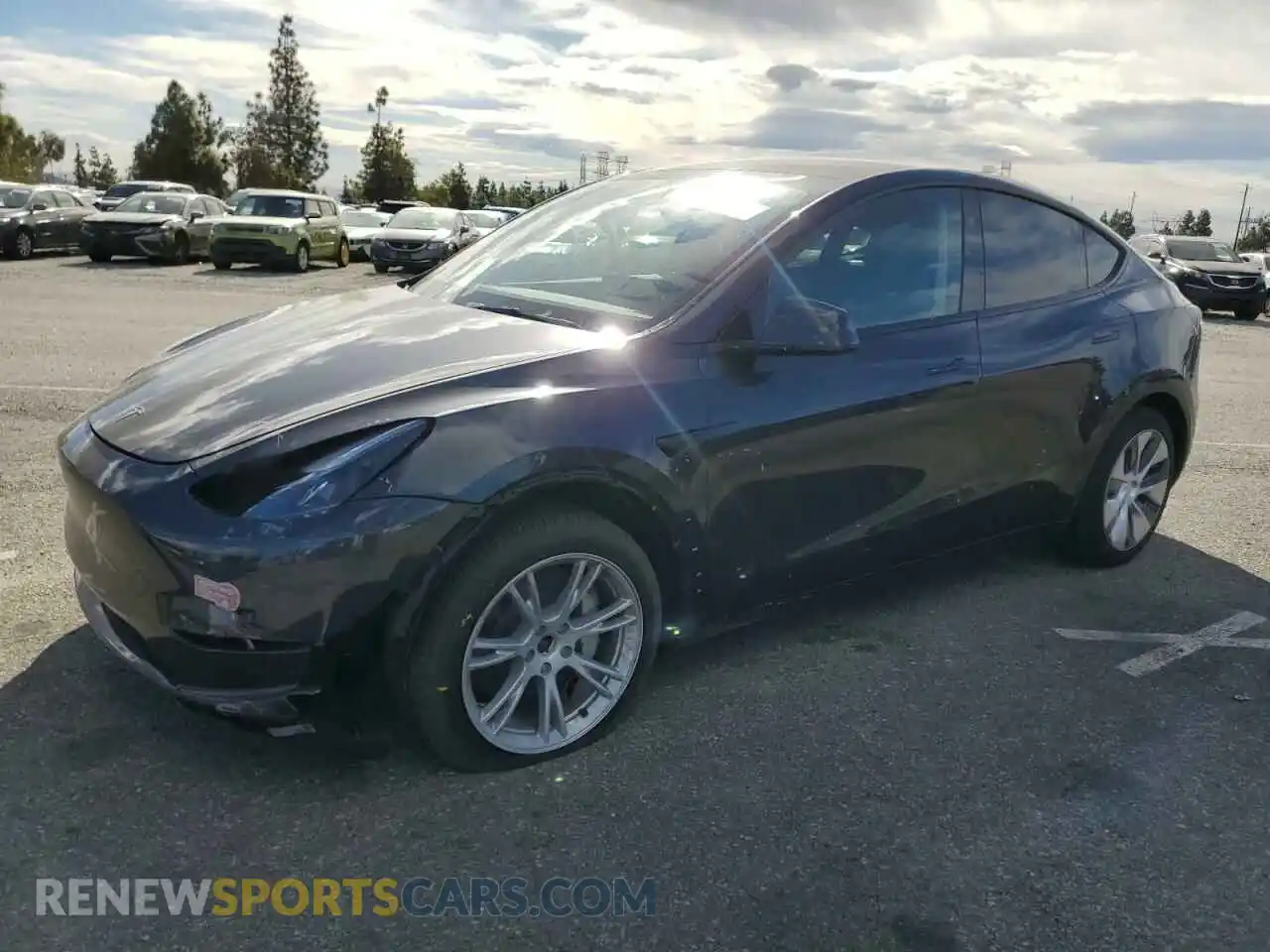 1 Photograph of a damaged car 7SAYGDEE7RF077198 TESLA MODEL Y 2024