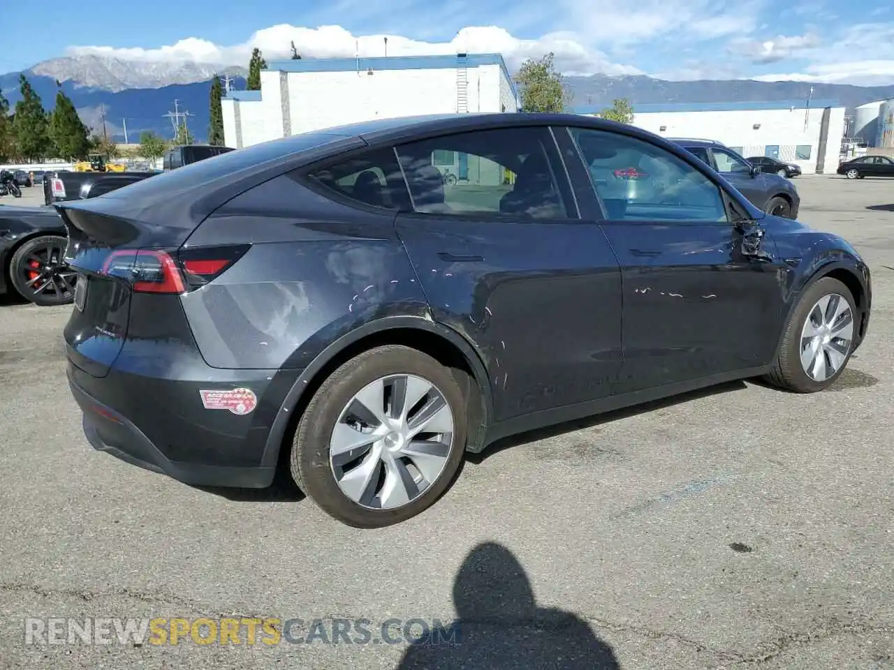 3 Photograph of a damaged car 7SAYGDEE7RF077198 TESLA MODEL Y 2024