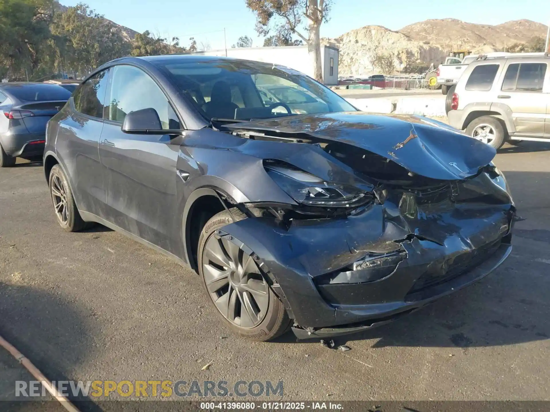 1 Photograph of a damaged car 7SAYGDEE7RF120759 TESLA MODEL Y 2024