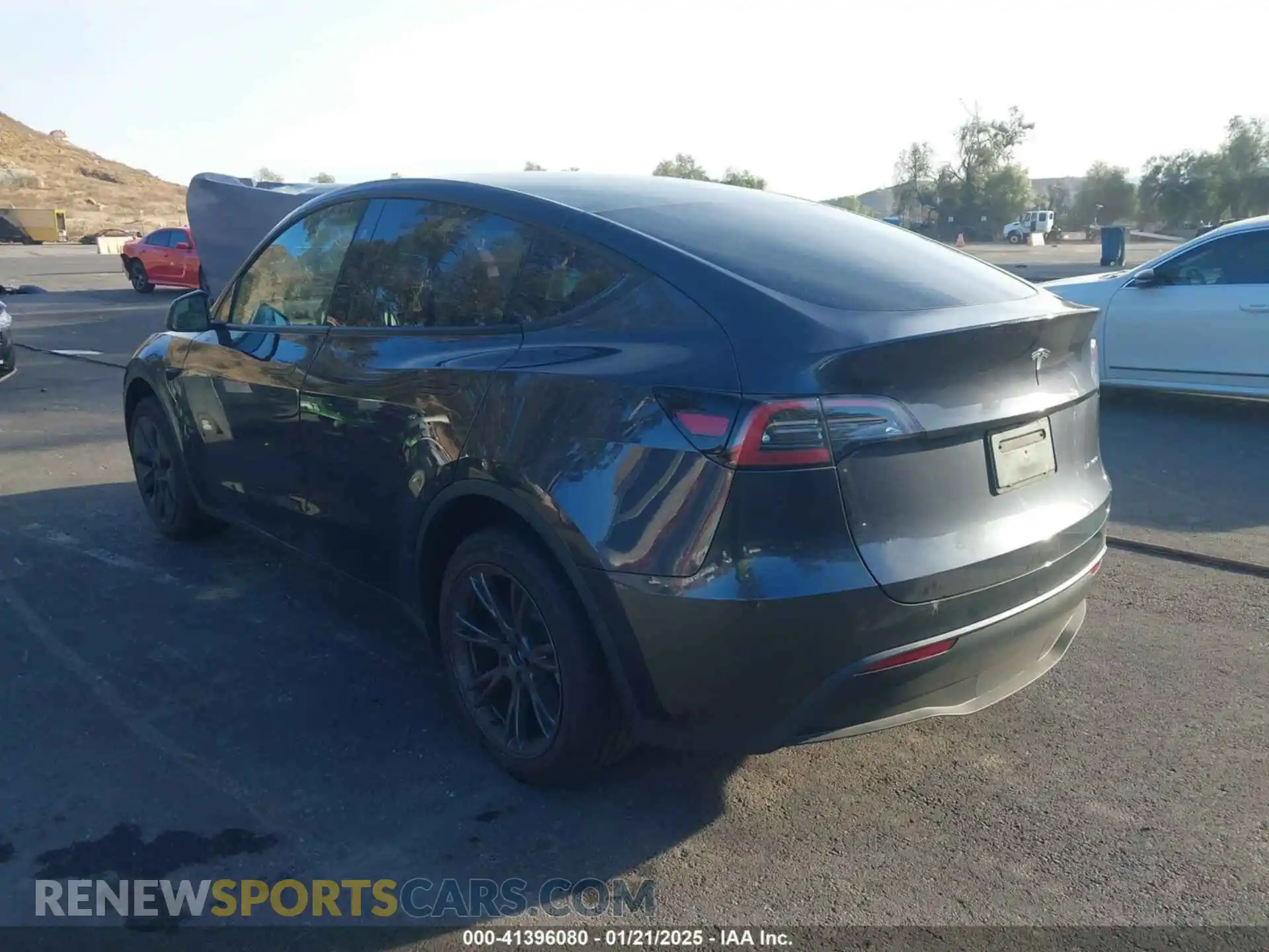 3 Photograph of a damaged car 7SAYGDEE7RF120759 TESLA MODEL Y 2024