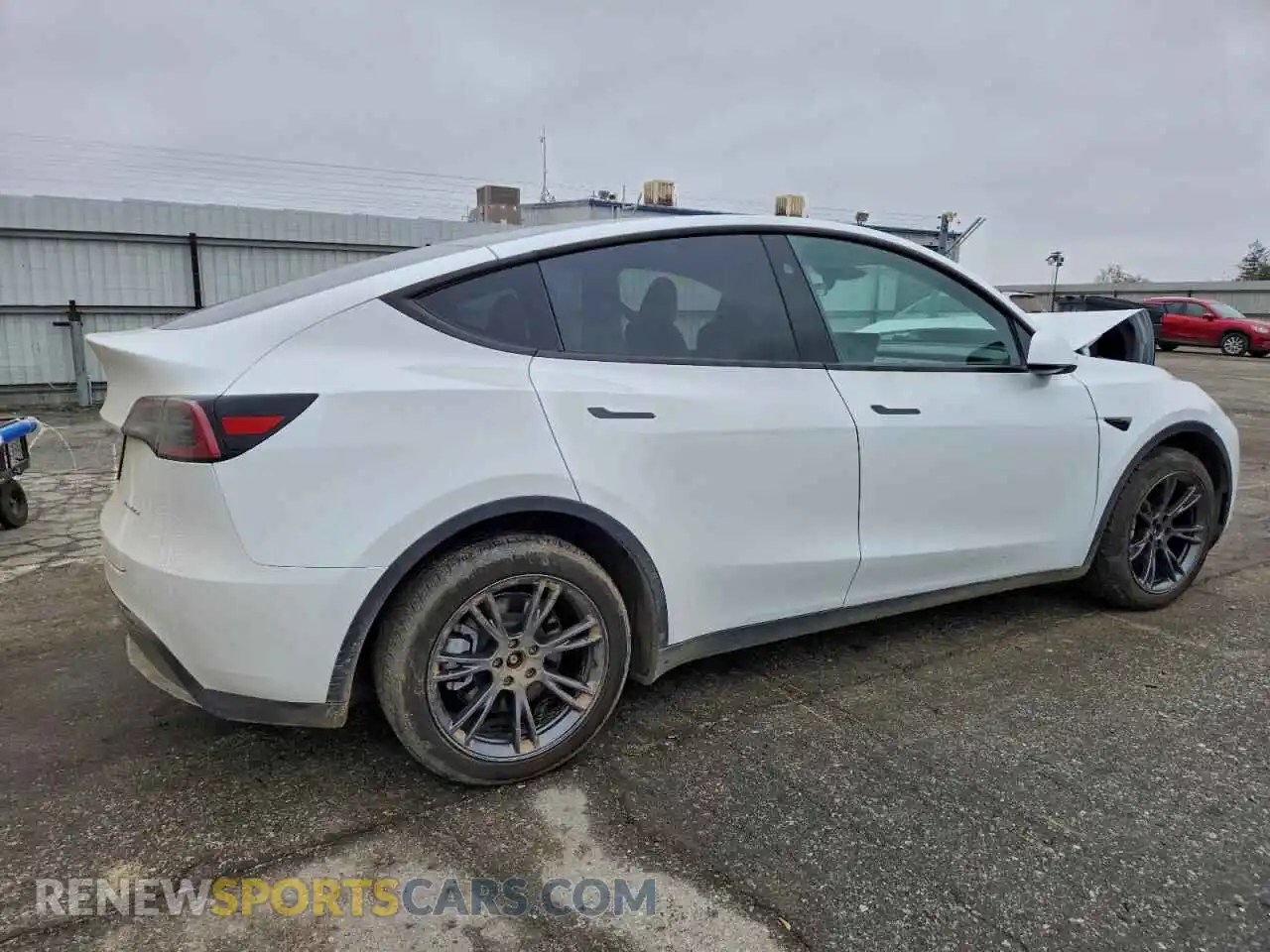 3 Photograph of a damaged car 7SAYGDEE7RF168388 TESLA MODEL Y 2024