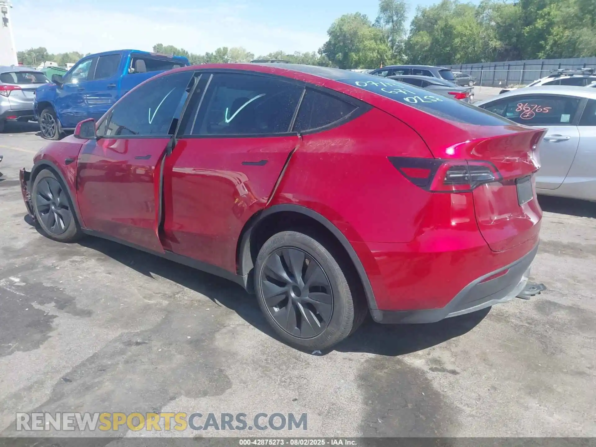 3 Photograph of a damaged car 7SAYGDEE7RF192111 TESLA MODEL Y 2024