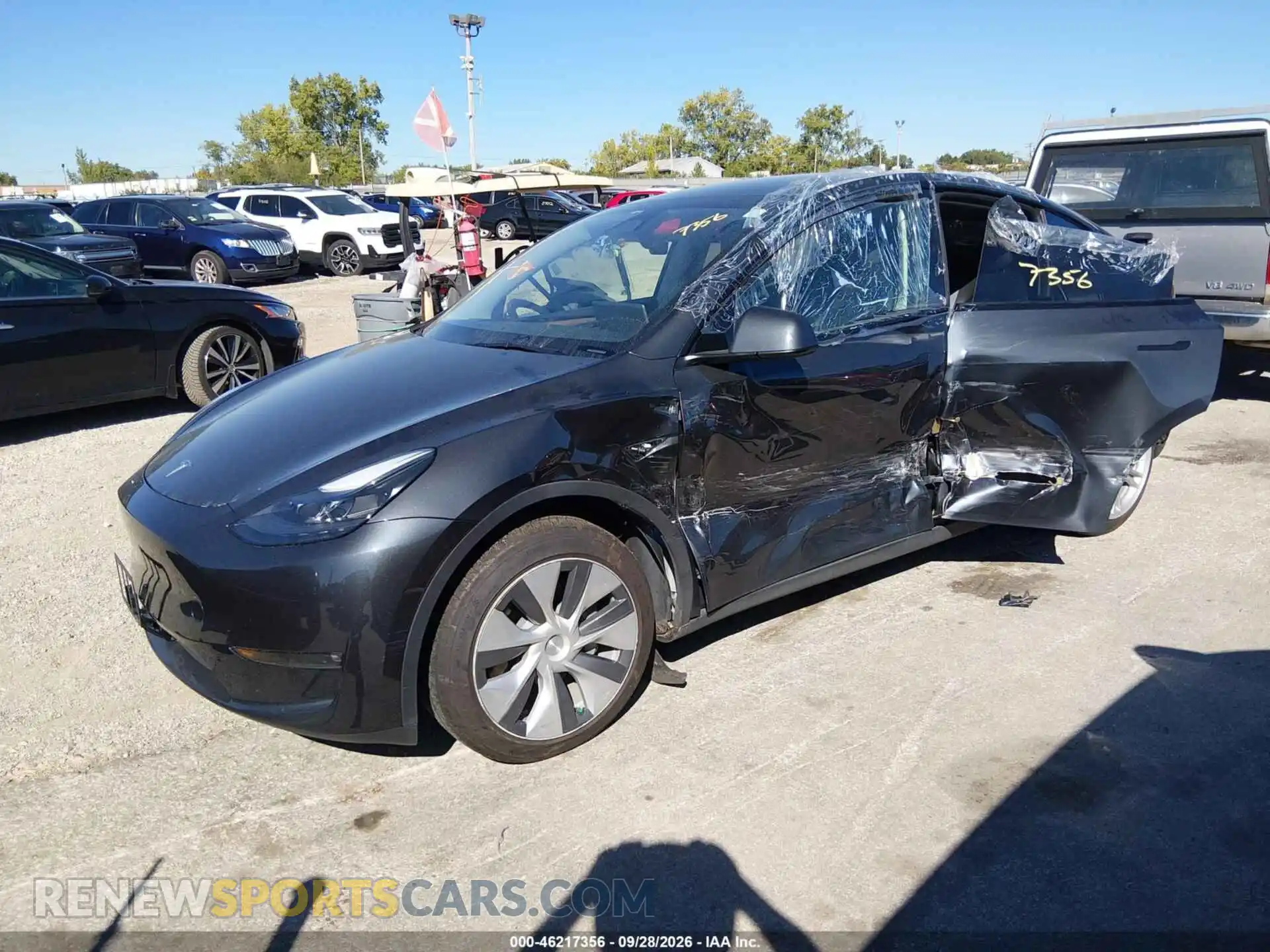 2 Photograph of a damaged car 7SAYGDEE7RF991807 TESLA MODEL Y 2024