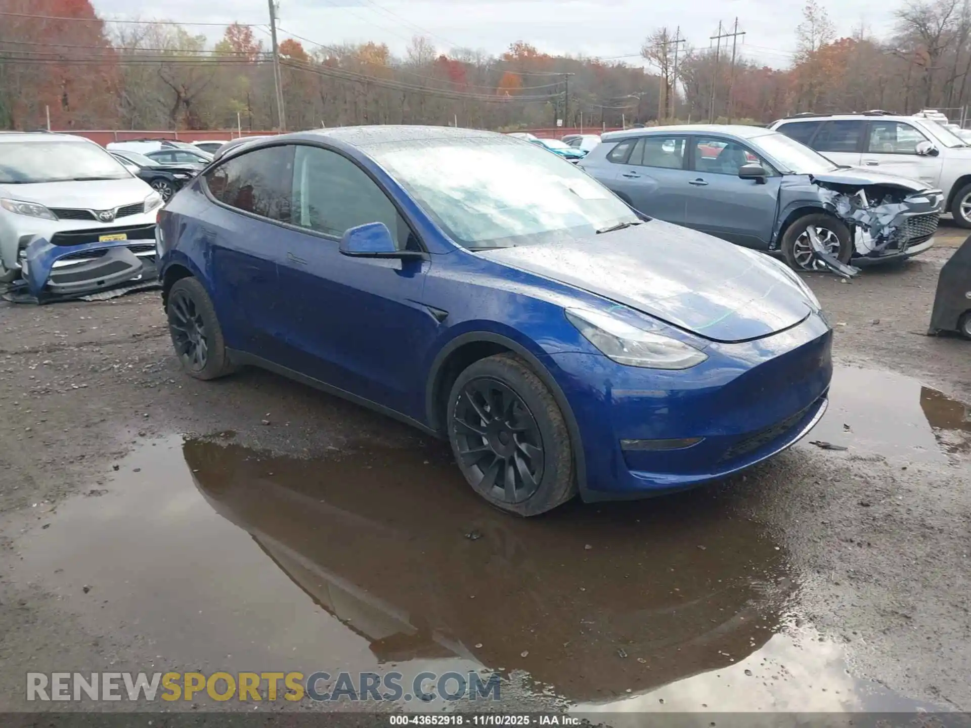 1 Photograph of a damaged car 7SAYGDEE8RA217935 TESLA MODEL Y 2024