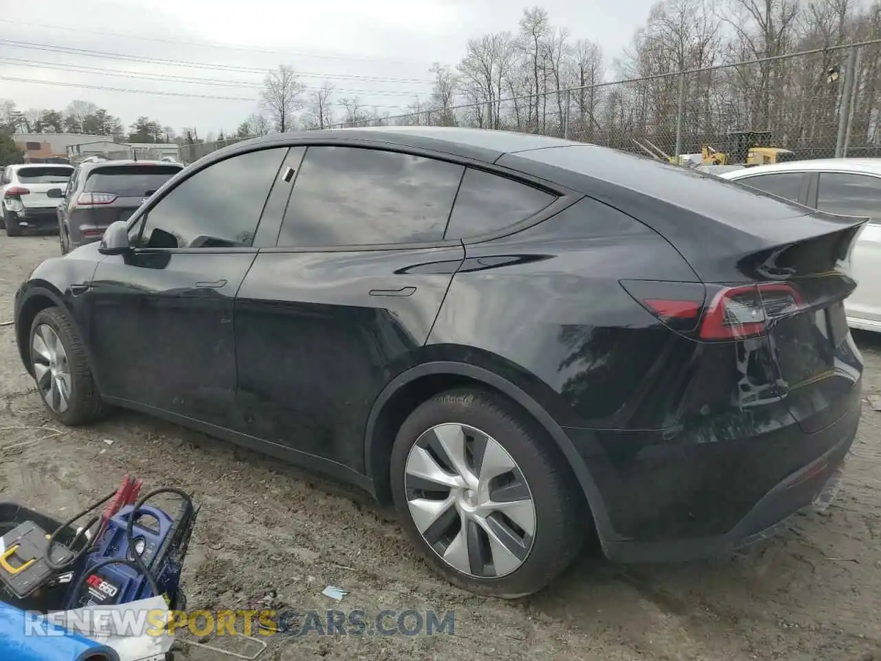 2 Photograph of a damaged car 7SAYGDEE8RA219099 TESLA MODEL Y 2024