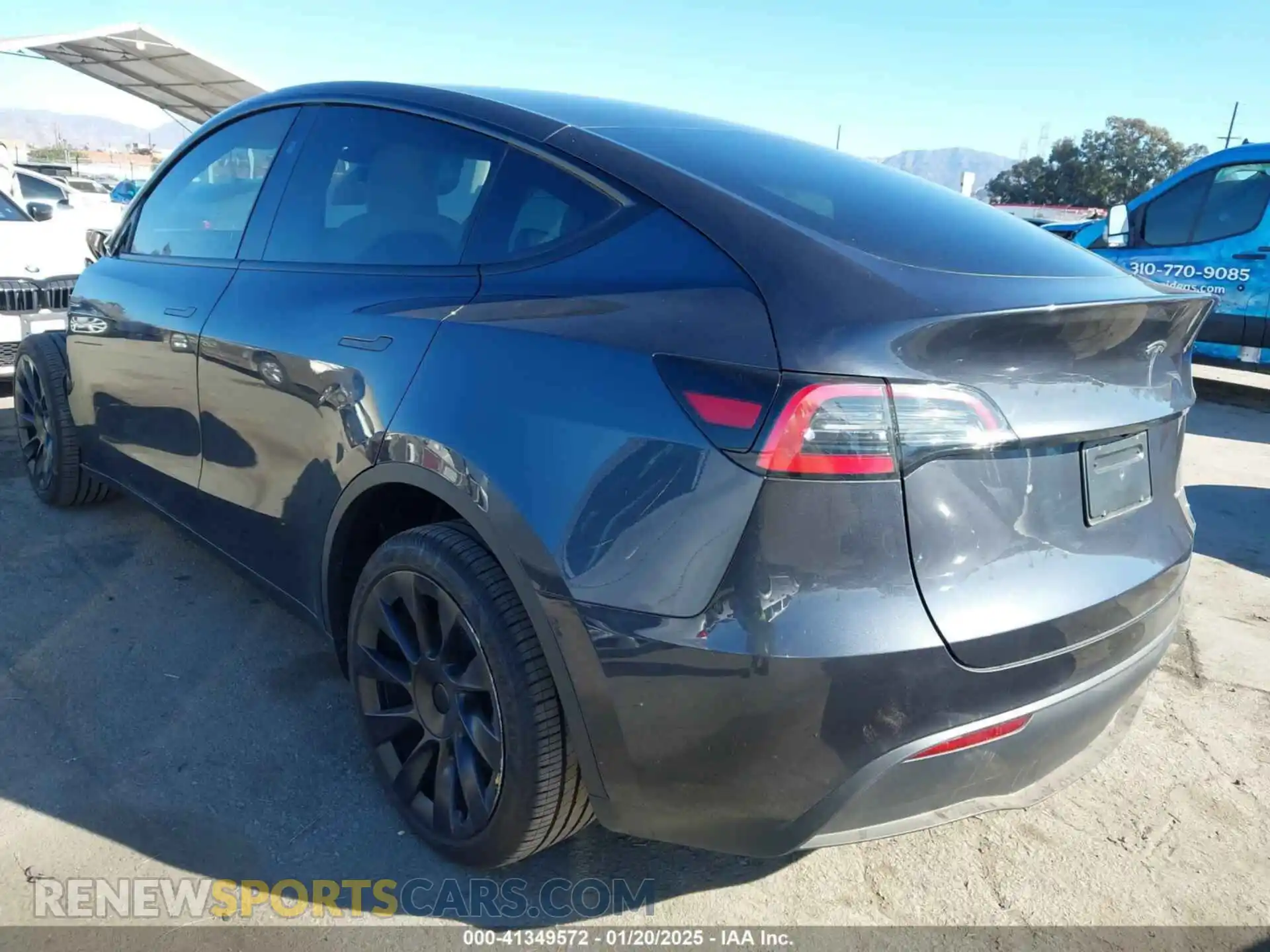 3 Photograph of a damaged car 7SAYGDEE8RA238834 TESLA MODEL Y 2024