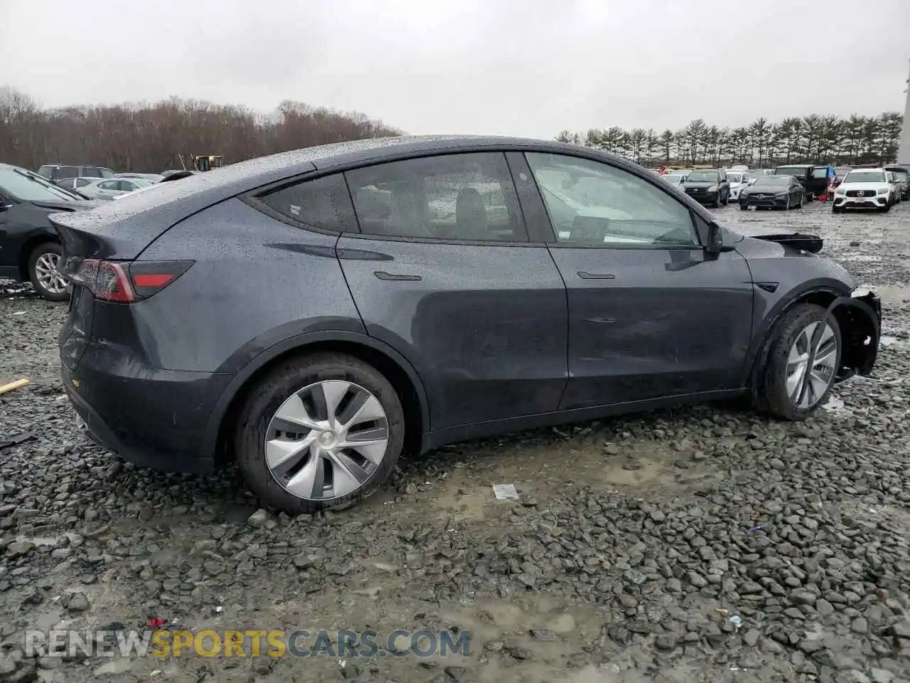 3 Photograph of a damaged car 7SAYGDEE8RA249039 TESLA MODEL Y 2024