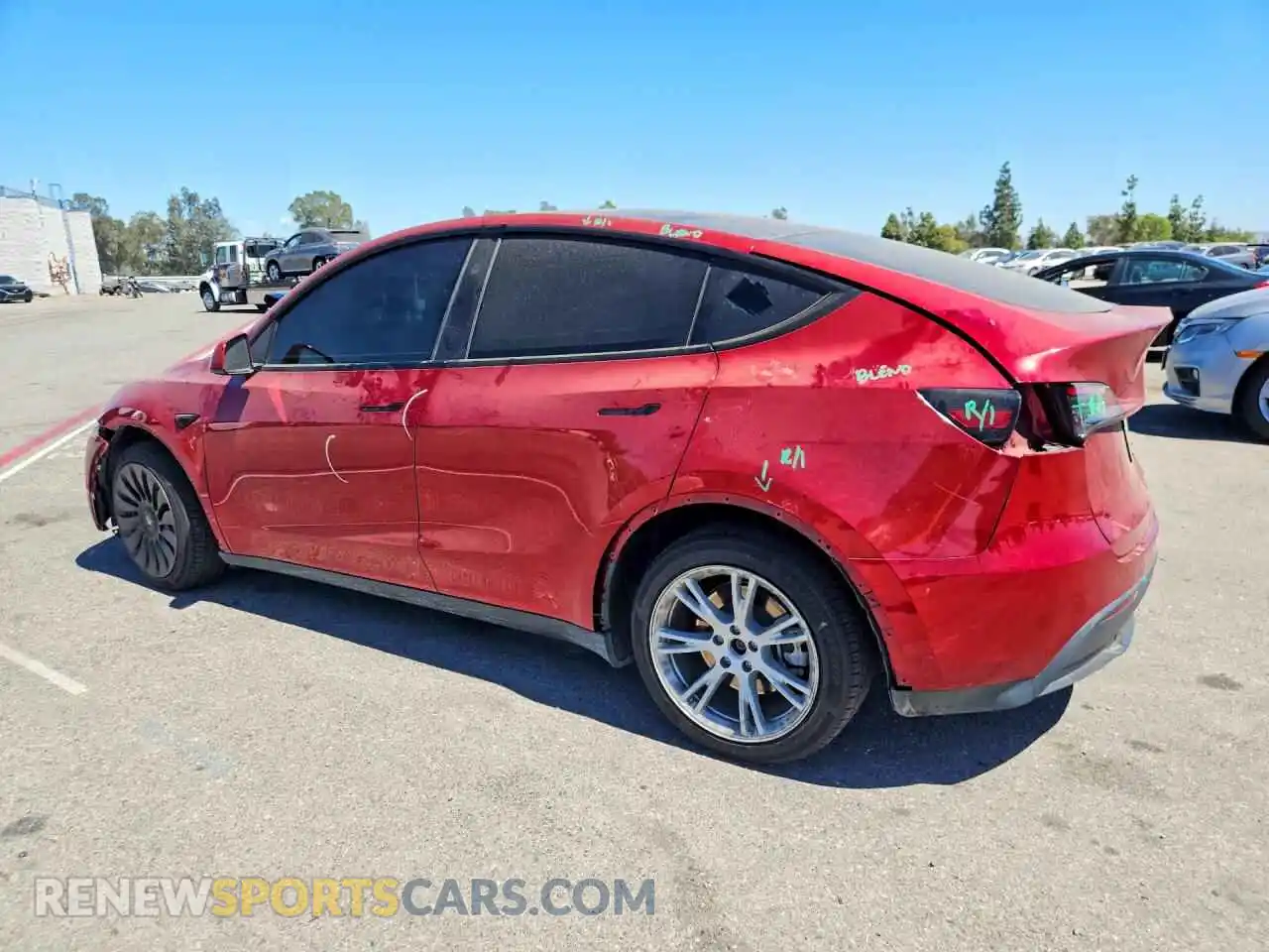 2 Photograph of a damaged car 7SAYGDEE8RA259487 TESLA MODEL Y 2024