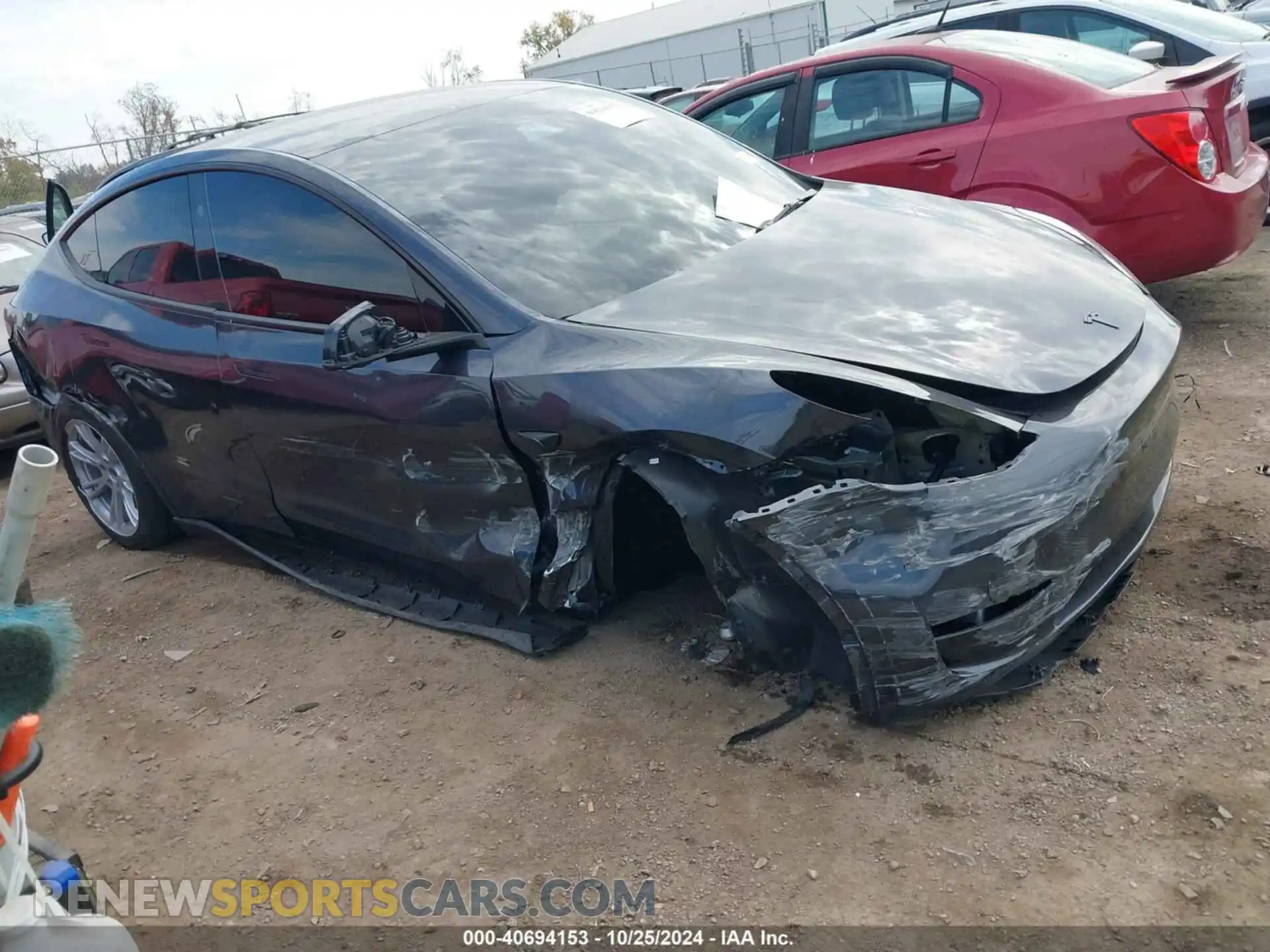 1 Photograph of a damaged car 7SAYGDEE8RA283109 TESLA MODEL Y 2024