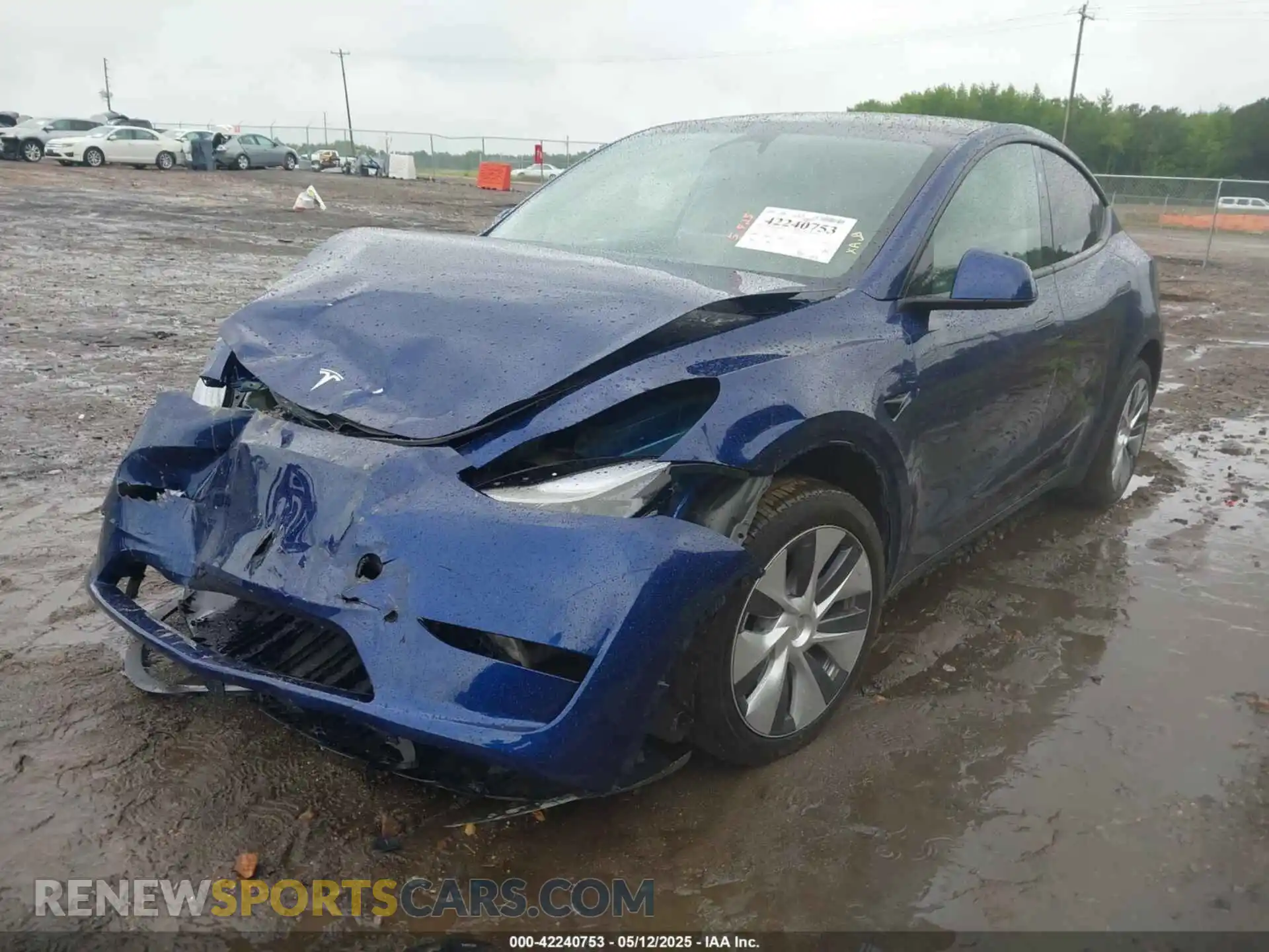 2 Photograph of a damaged car 7SAYGDEE8RA288102 TESLA MODEL Y 2024