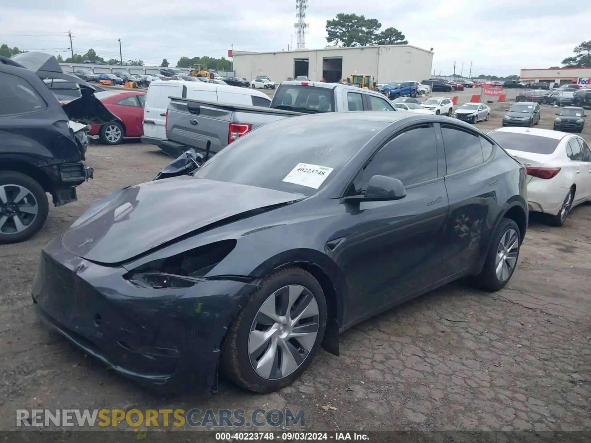 2 fotografías del automóvil dañado 7SAYGDEE8RA288603 TESLA MODEL Y 2024