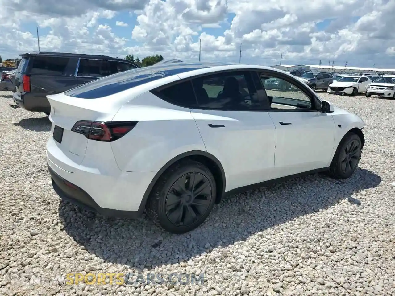 3 Photograph of a damaged car 7SAYGDEE8RA289637 TESLA MODEL Y 2024