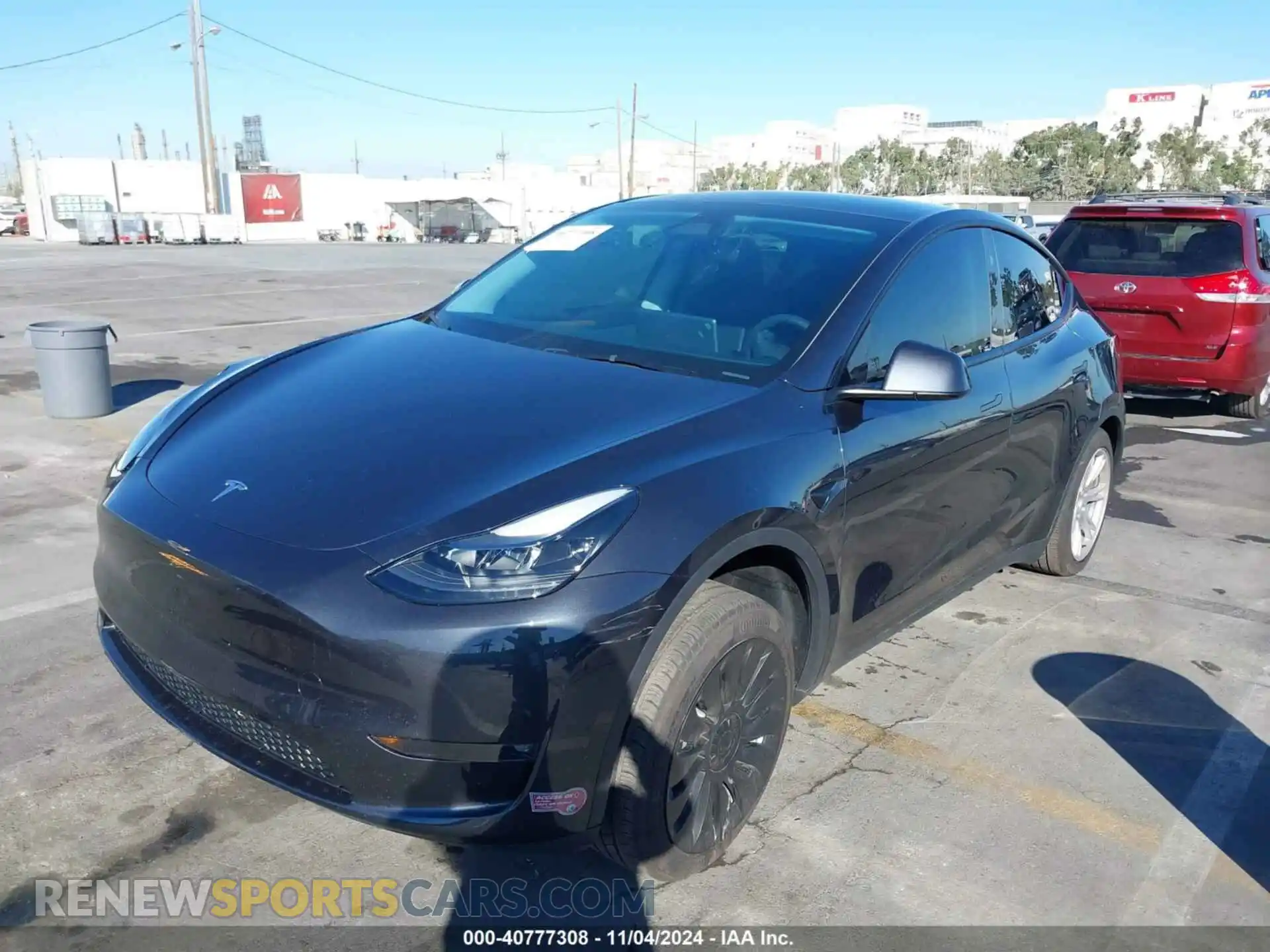 2 Photograph of a damaged car 7SAYGDEE8RF064850 TESLA MODEL Y 2024