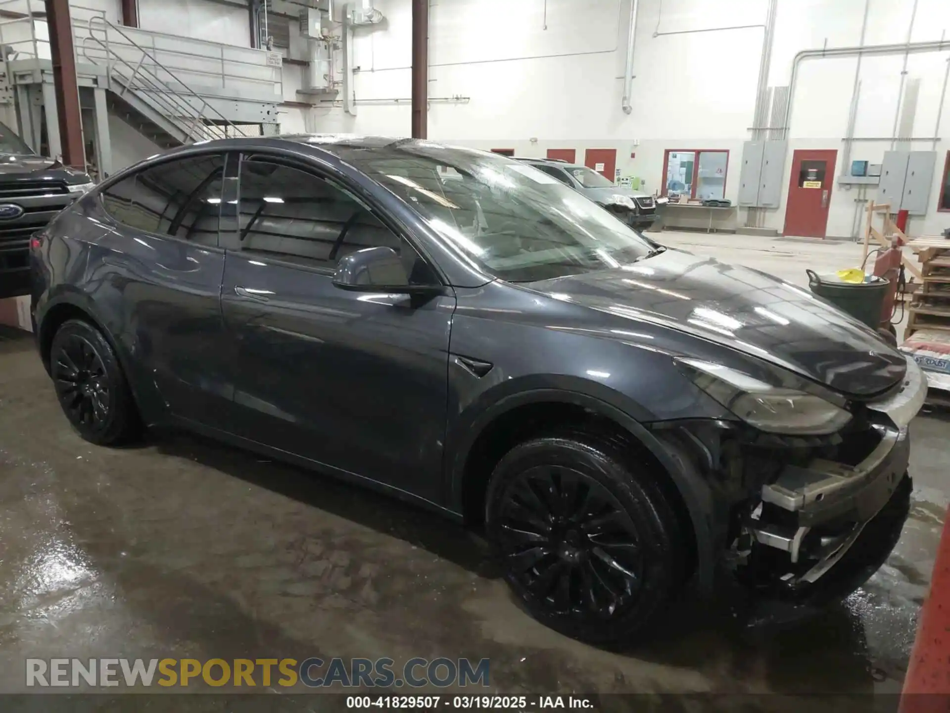 1 fotografías del automóvil dañado 7SAYGDEE8RF072835 TESLA MODEL Y 2024