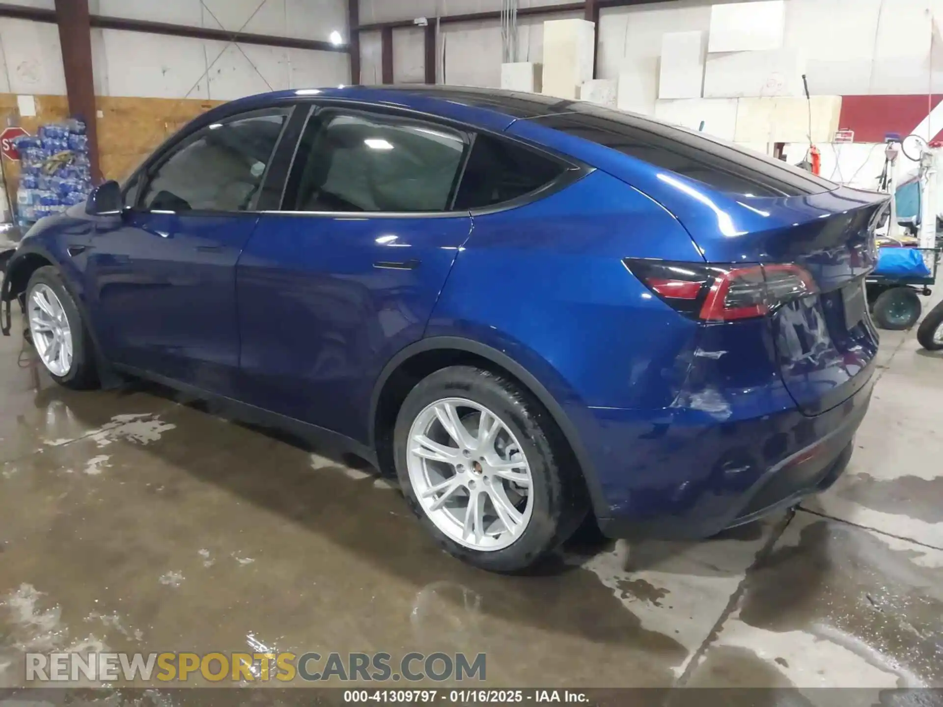 3 Photograph of a damaged car 7SAYGDEE8RF074374 TESLA MODEL Y 2024